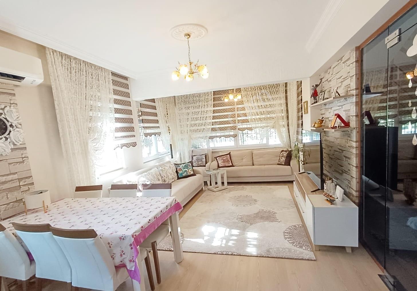 Kemer Çamyuva Satılık Villa Kemer/çamyuva'da 2+1 Bahçeli Satılık Villa