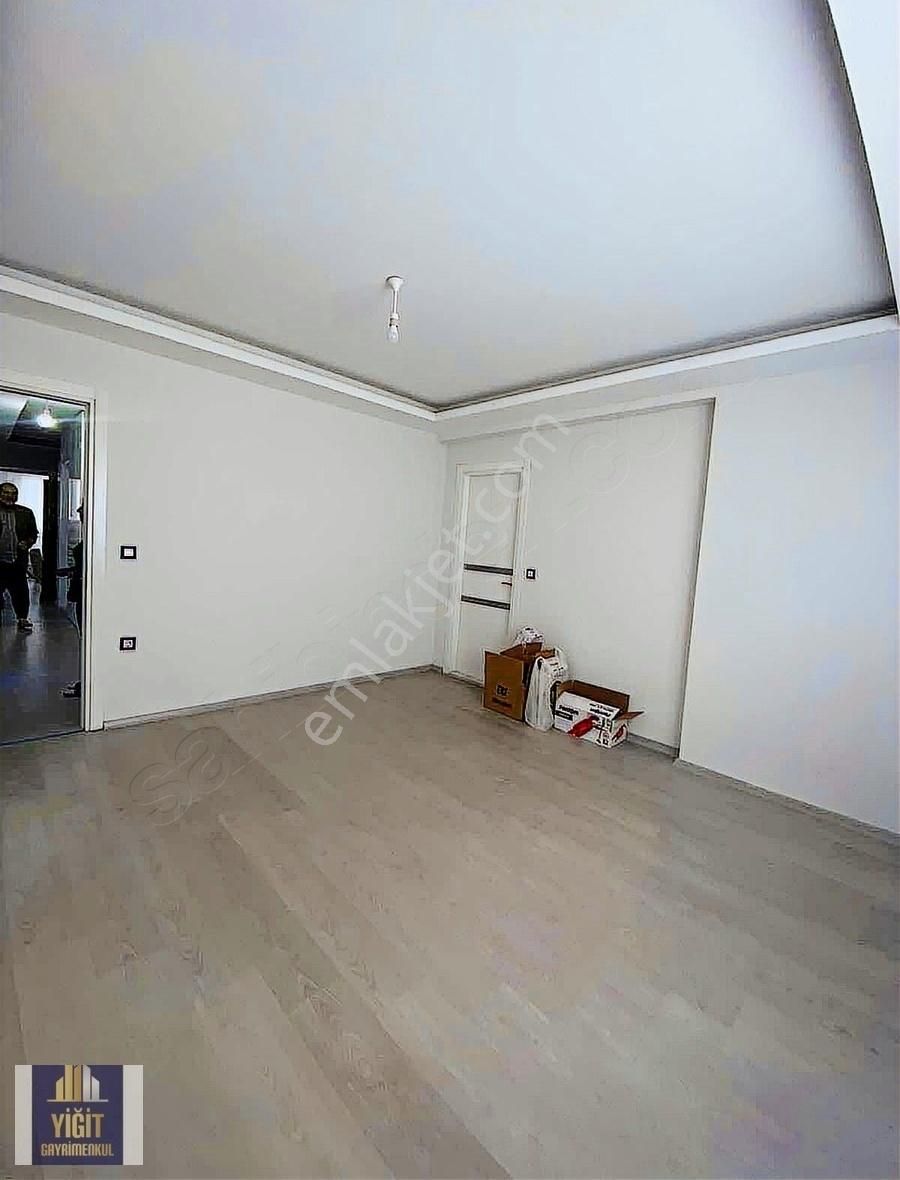 Sarıçam Gültepe Satılık Daire Gültepede 4+1 Geniş Oturumlu Site İçerisinde Daire