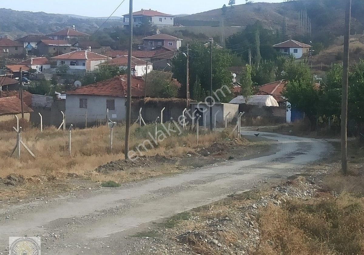 Yuvam Emlaktan Çorum İli Sungurlu İlçesine Bağlı Küçükincesu Köyünde 1.250 M2 Satılık Arsa - Görsel 5