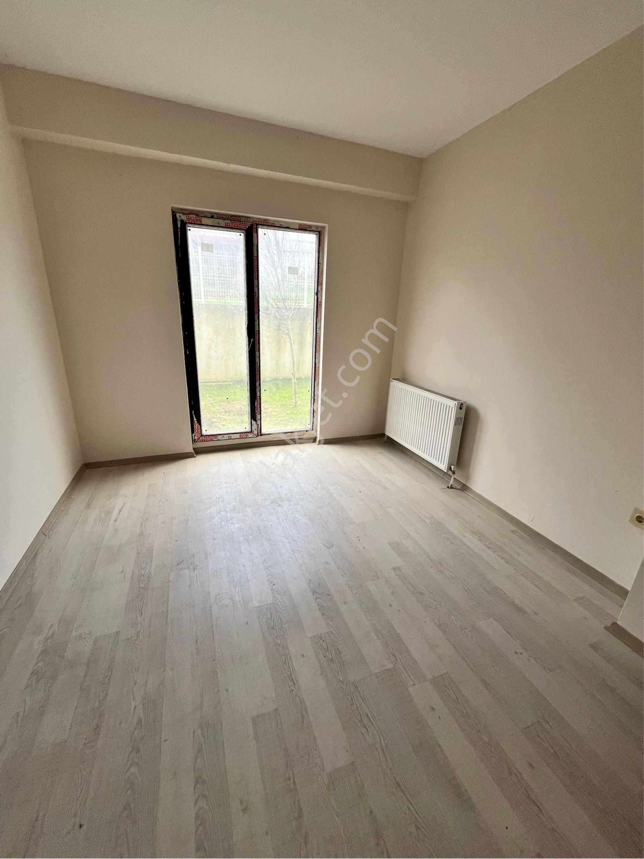 Pendik Yayalar Bahçe Katı Kiralık Daire Mak Gayrimenkul'den Yayalar Metrosu Yanında Site İçi 2+1 Kiralık