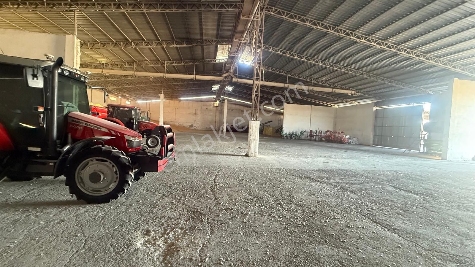 Zorlu Gayrimenkul'den Elmagölü Köyünde 3500m2 Kiralık Depolama - Görsel 10