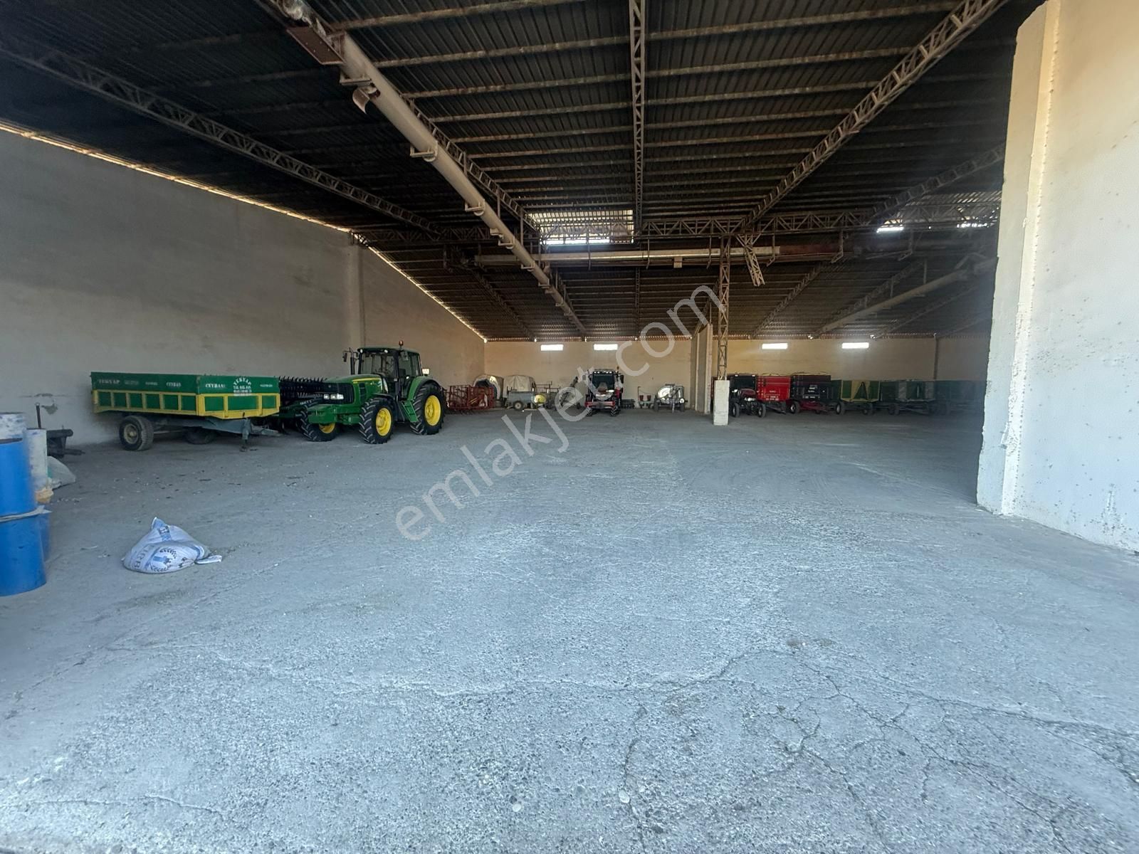 Zorlu Gayrimenkul'den Elmagölü Köyünde 3500m2 Kiralık Depolama - Görsel 18