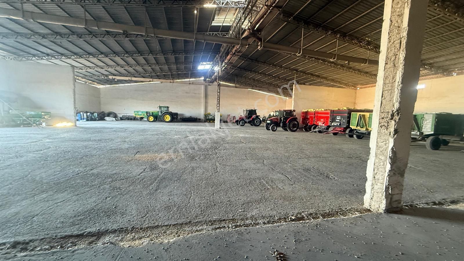 Zorlu Gayrimenkul'den Elmagölü Köyünde 3500m2 Kiralık Depolama - Görsel 4