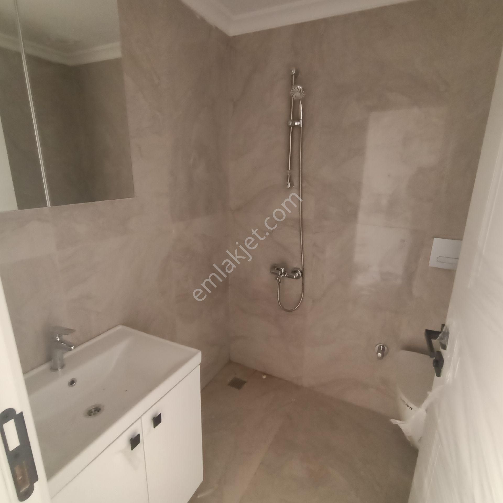 Ena Group Bursa Nilüfer Akçalar'da Göl Manzaralı Sıfır 2+1,3+1 Daireler - Görsel 6