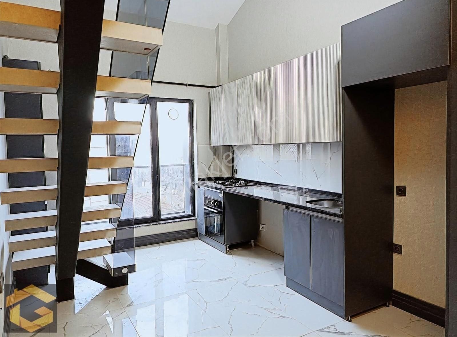 Çubuk Dumlupınar Satılık Daire Çubuk Dumlupınar'da Satılık Lüks 3+1 Loft Daire