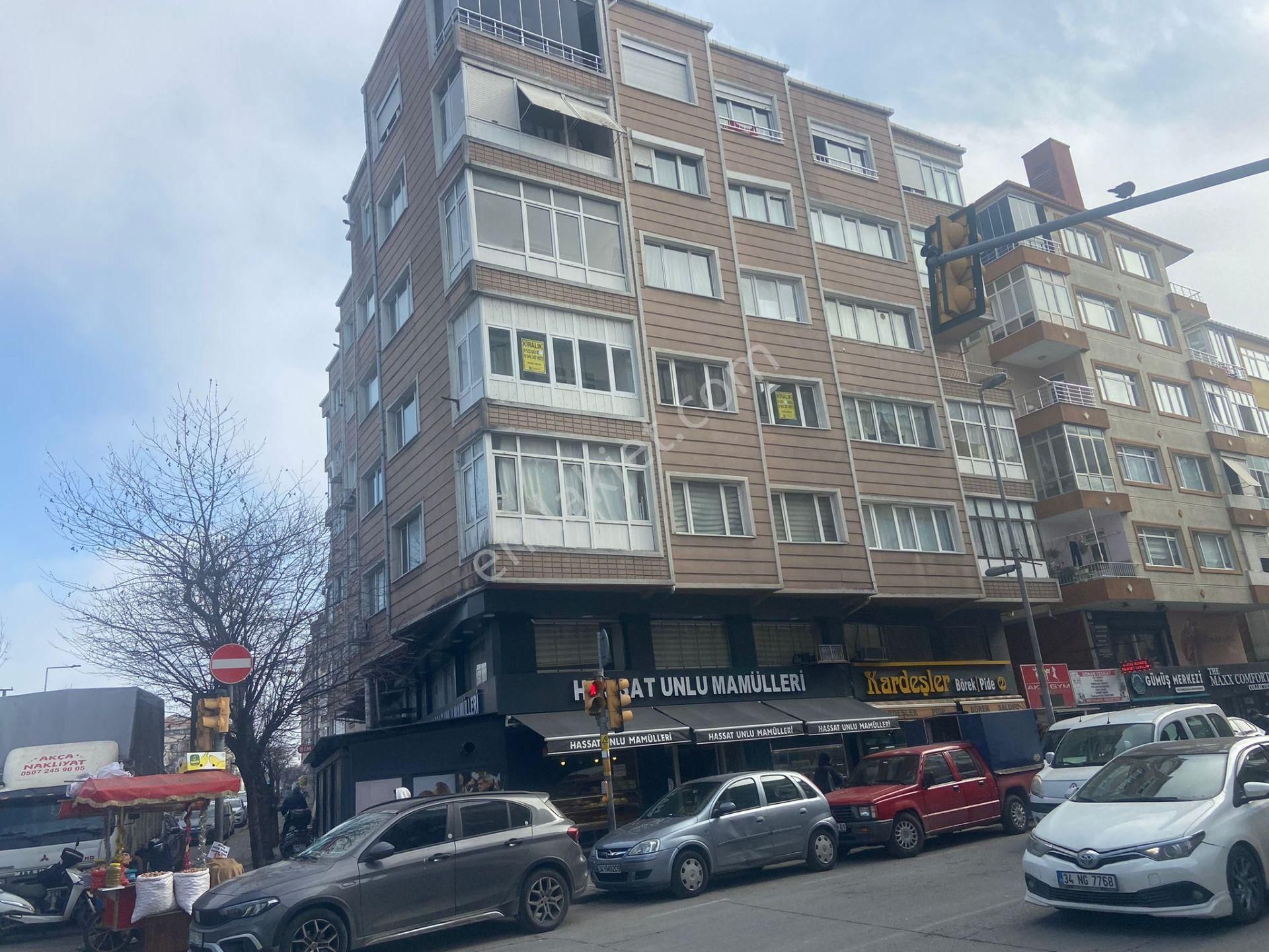 İstanbul Küçükçekmece Marmaraya Yakın Kiralık Daire Barış'tan Hürriyet Caddesinde 3+1 Kiralık Daire