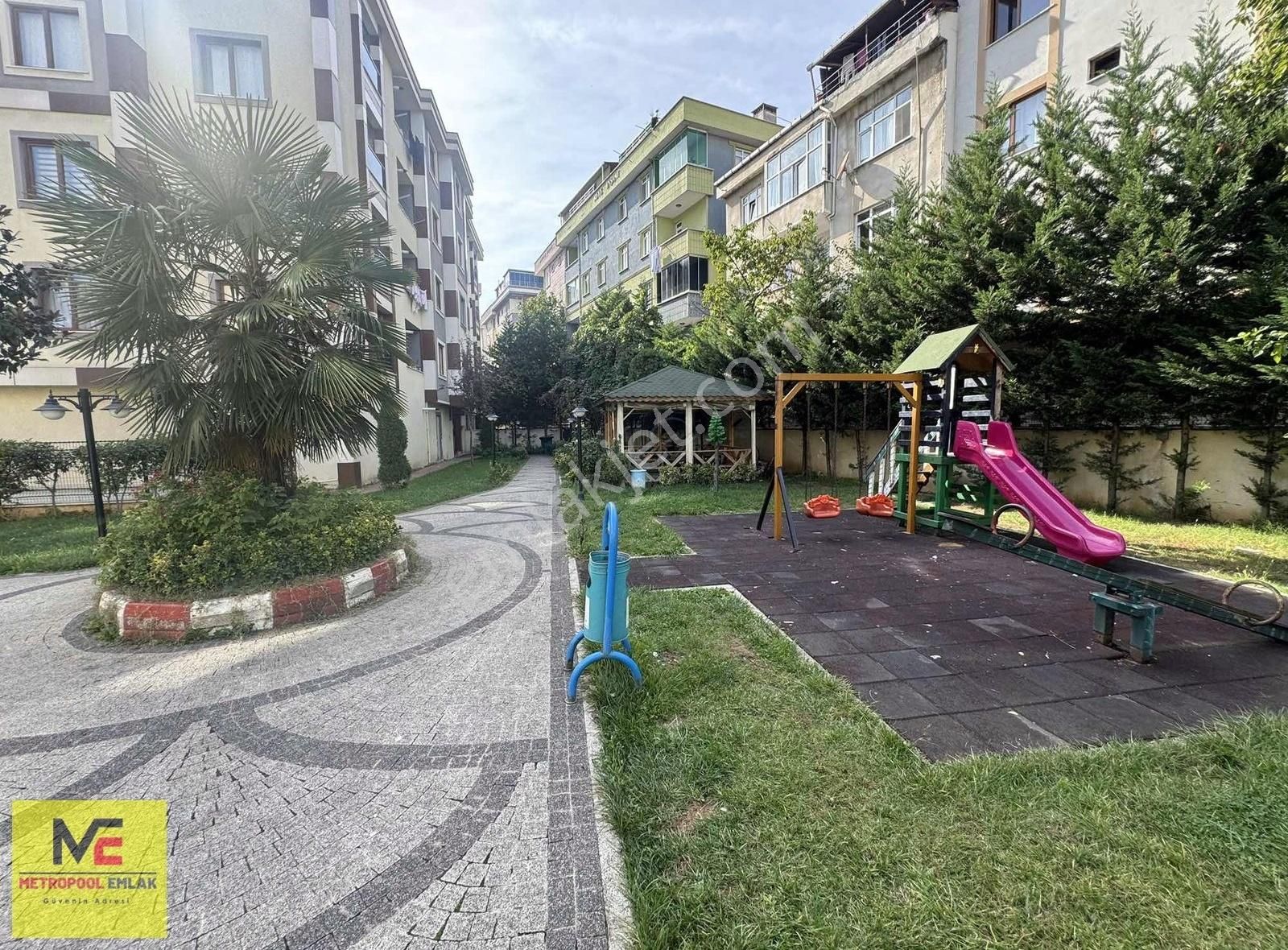 Sancaktepe Eyüp Sultan Satılık Daire Acil Samandra Merkezde 3+1 Site İçinde İskanlı Daire