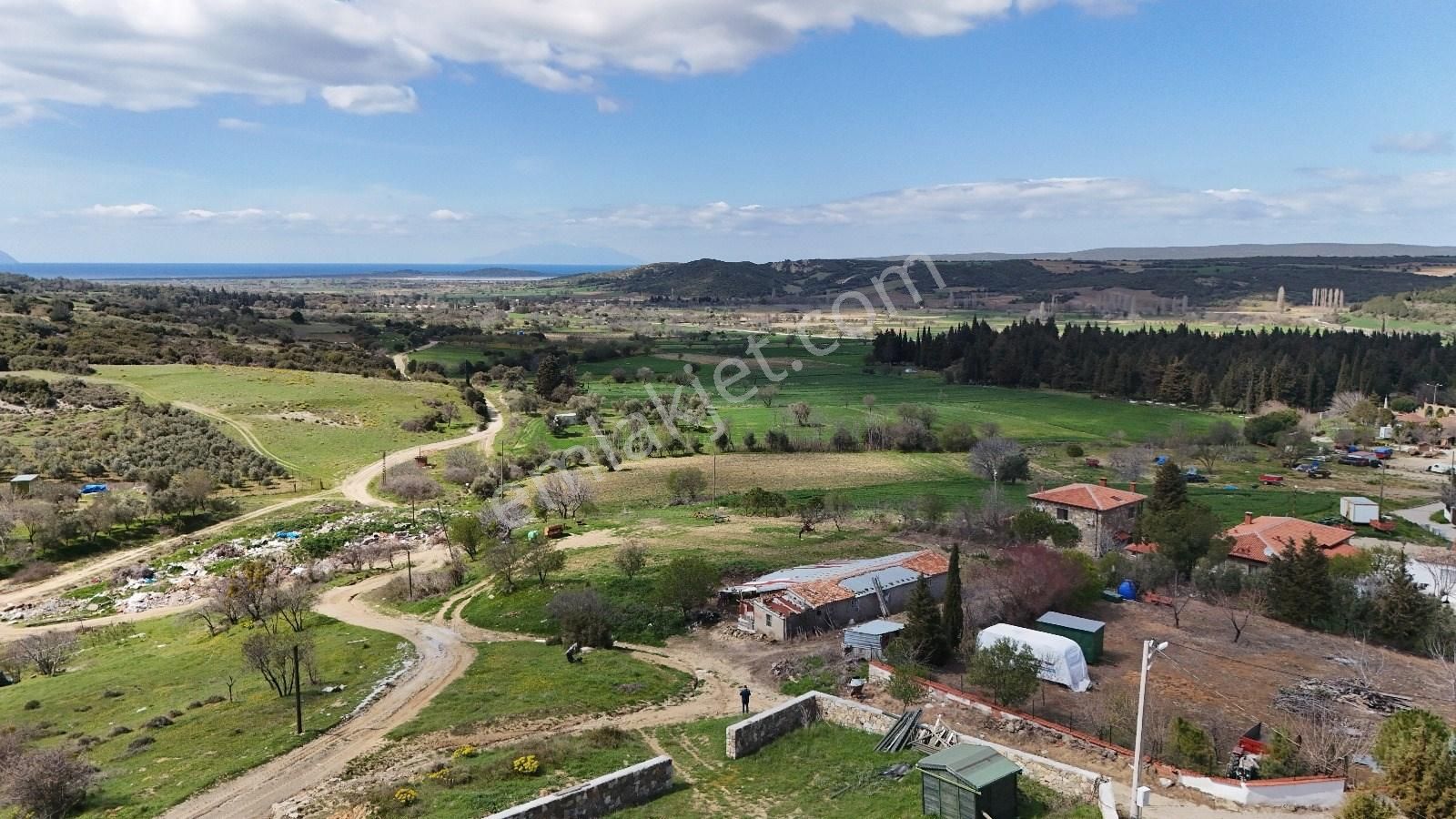 Eceabat Büyükanafarta Köyü Satılık Konut İmarlı Eceabat Büyükanafartada Taş Köy Evi Otel Yap İmarlı Arsa