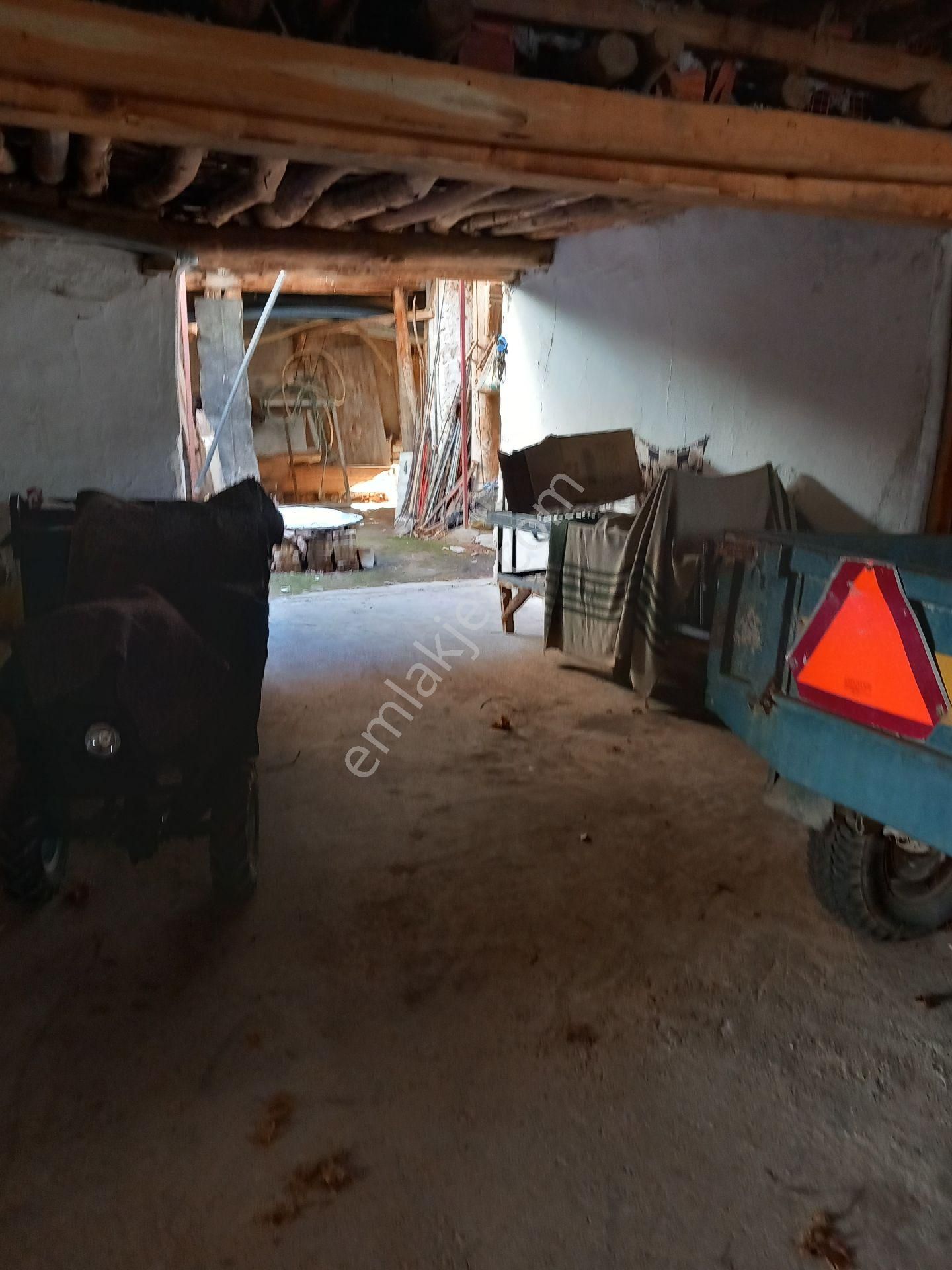 Cetın Emlaktan Engıllı De Satılık - Görsel 8