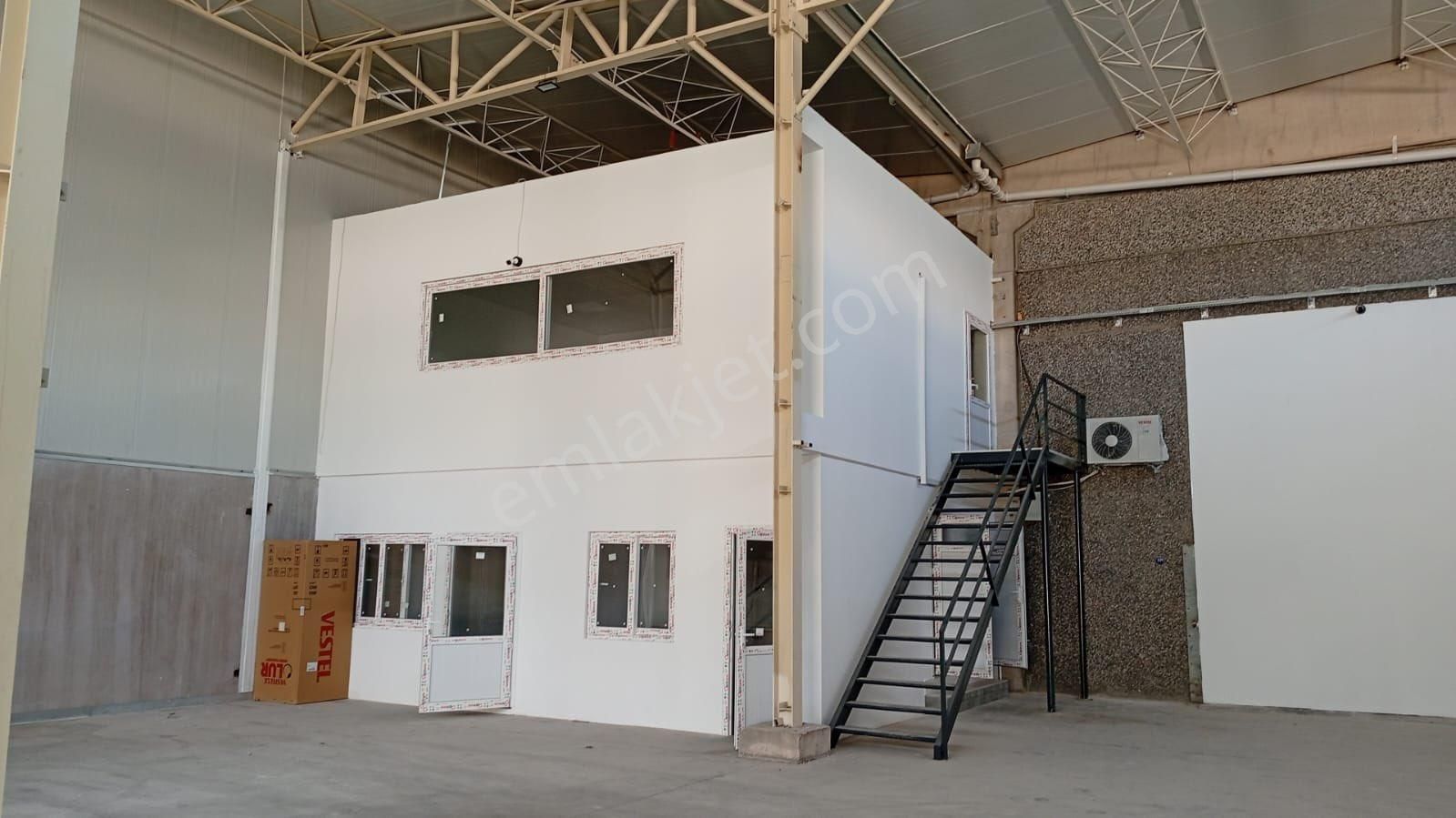 Hemzemin Girişli 550 M2 Ofisli 30 Kw Lı Depo - Görsel 4