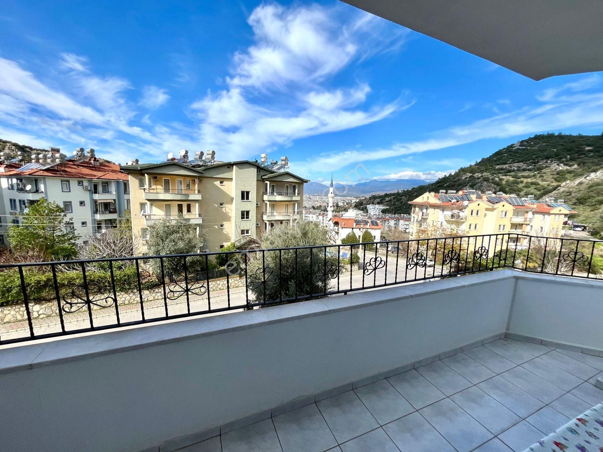 Fethiye Patlangıç Kiralık Daire Fethiye Patlangıç Mah:eşyalı Taşyaka Mevkii 3+1..150 M2 Orta Kat Daire