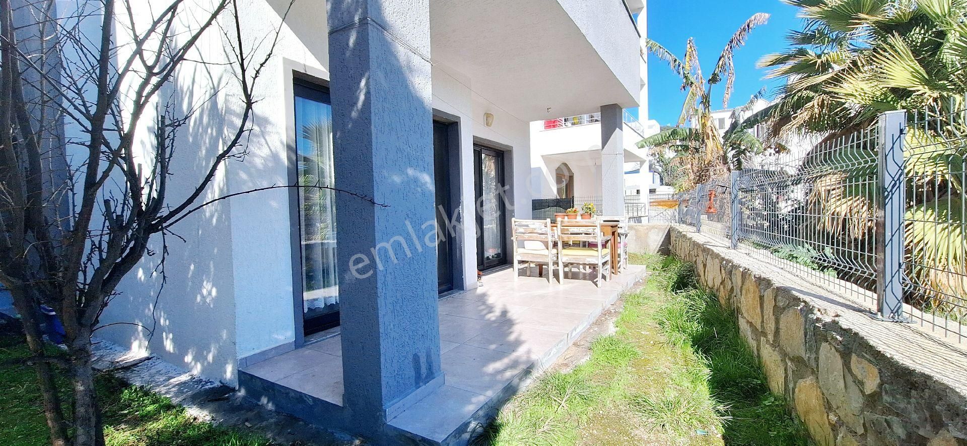 Bodrum İslamhaneleri Satılık Daire Ebeveyn Banyolu 3+1 Bahçe Kat Daire