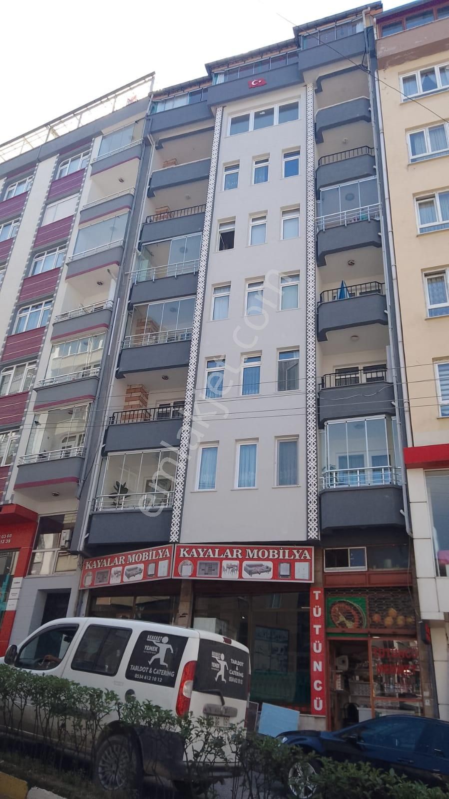 Giresun Merkez Nizamiye Satılık Daire Şehir Merkezinde Cadde Üzerinde Asansörlü 3+1 Arakat Daire