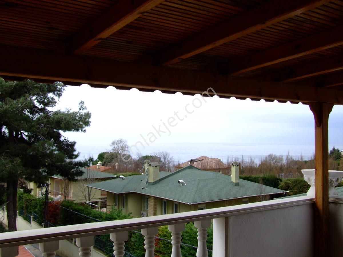 Büyükçekmece Güzelcede 3 Katlı Deniz Yanı Villa - Görsel 16
