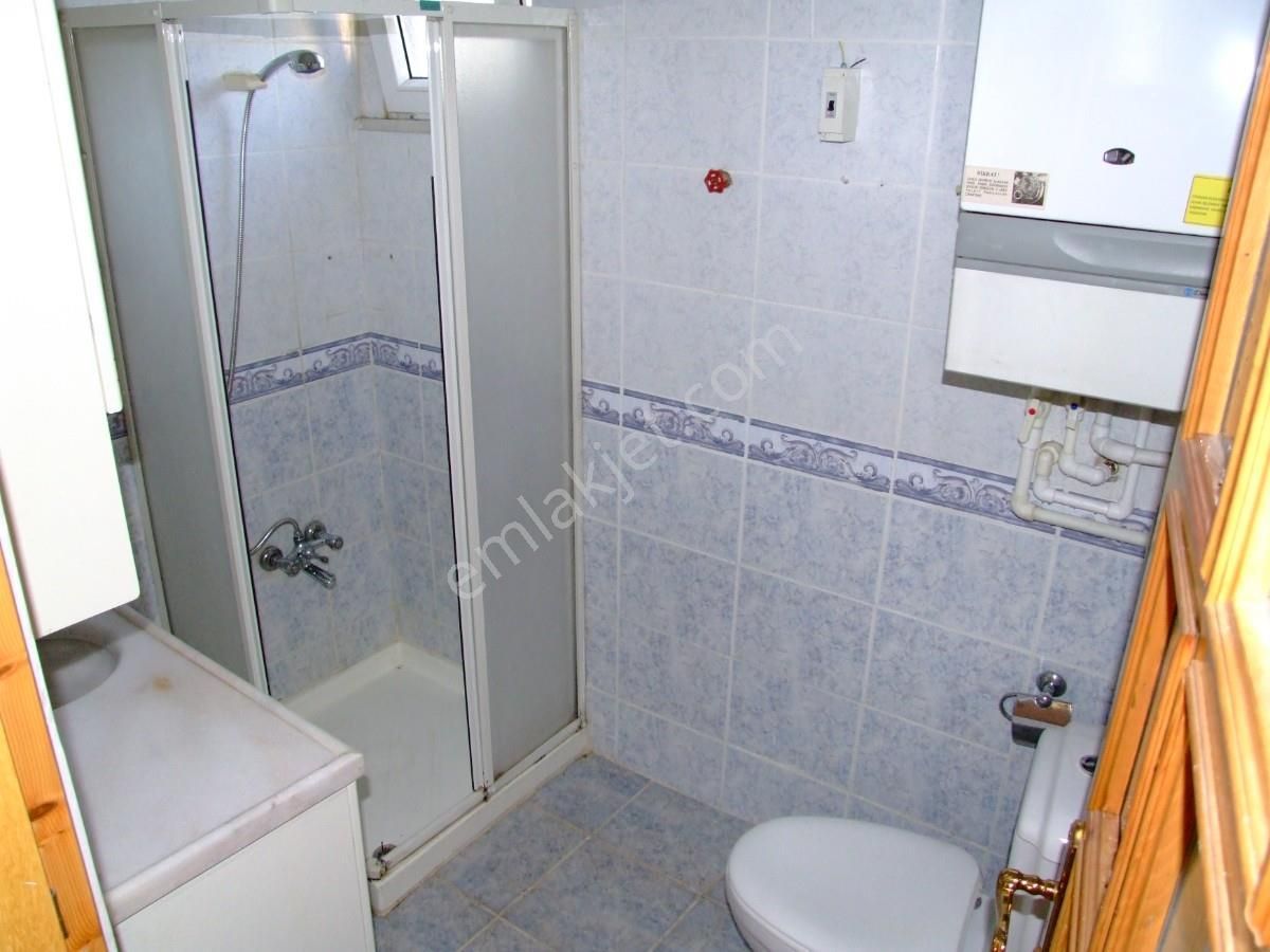 Büyükçekmece Güzelcede 3 Katlı Deniz Yanı Villa - Görsel 29