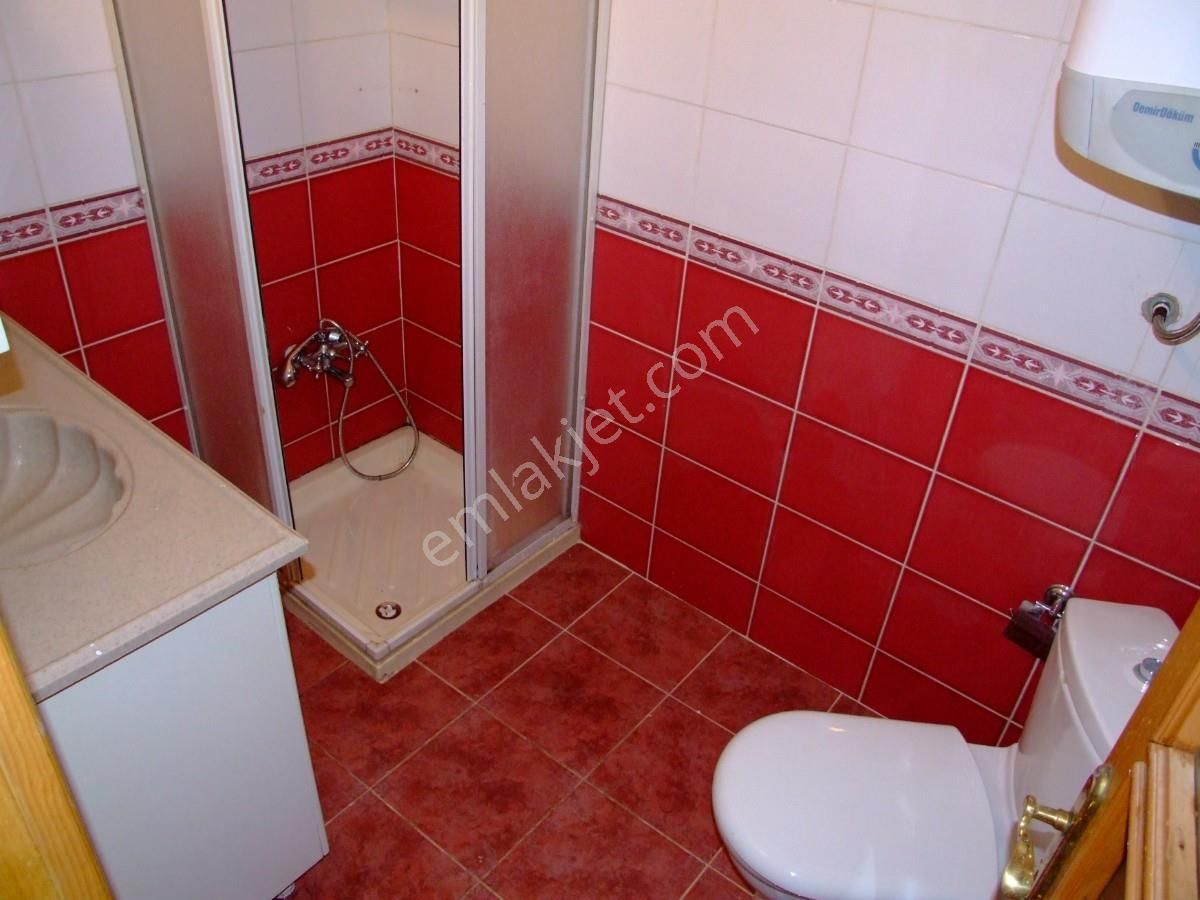 Büyükçekmece Güzelcede 3 Katlı Deniz Yanı Villa - Görsel 21