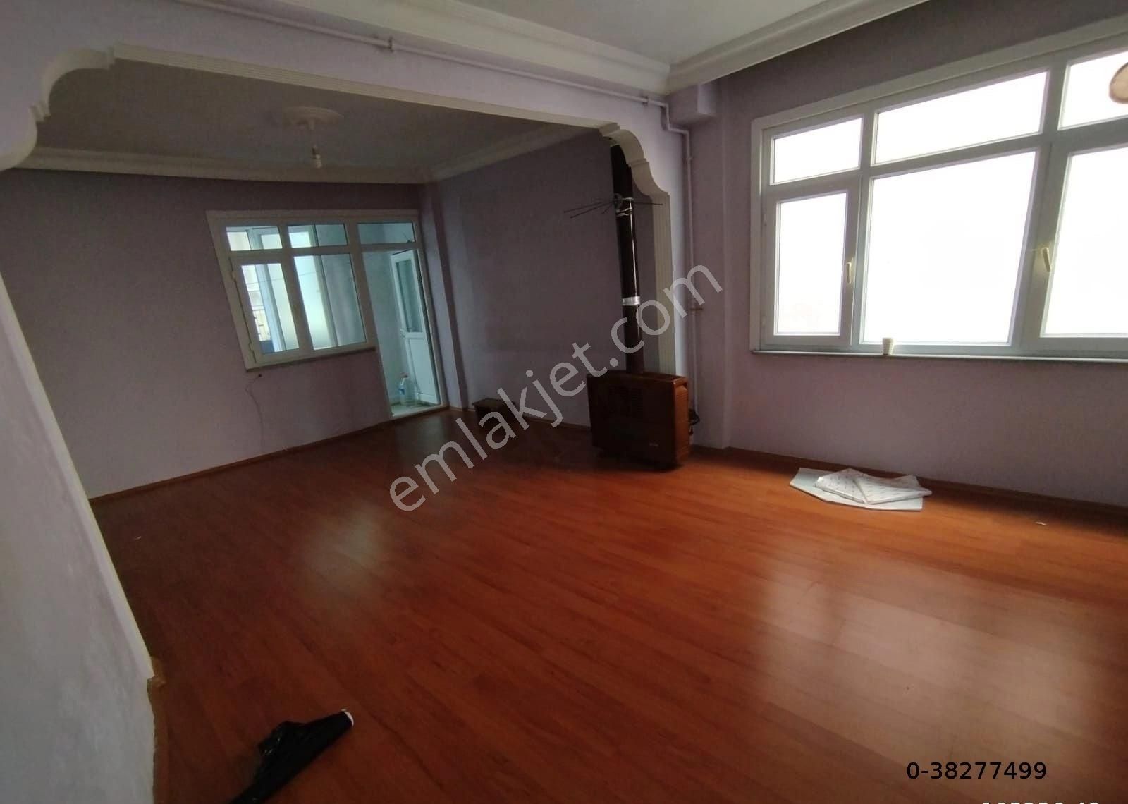 Esenler Tuna Satılık Daire Hicret Gayrimenkul Çınar 2+1 130 M2 Geniş Ferah Kullanışlı Daire