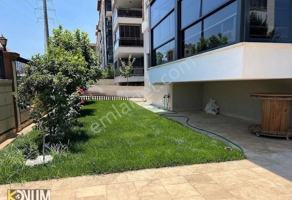 Yenişafakta, Net 220 M² 4+1 Ebeveyn Banyolu, Geniş Balkonlu Lüx Daire - Görsel 2