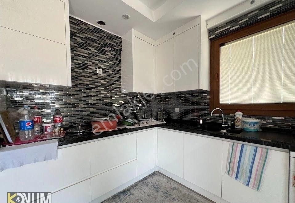 Yenişafakta, Net 220 M² 4+1 Ebeveyn Banyolu, Geniş Balkonlu Lüx Daire - Görsel 6