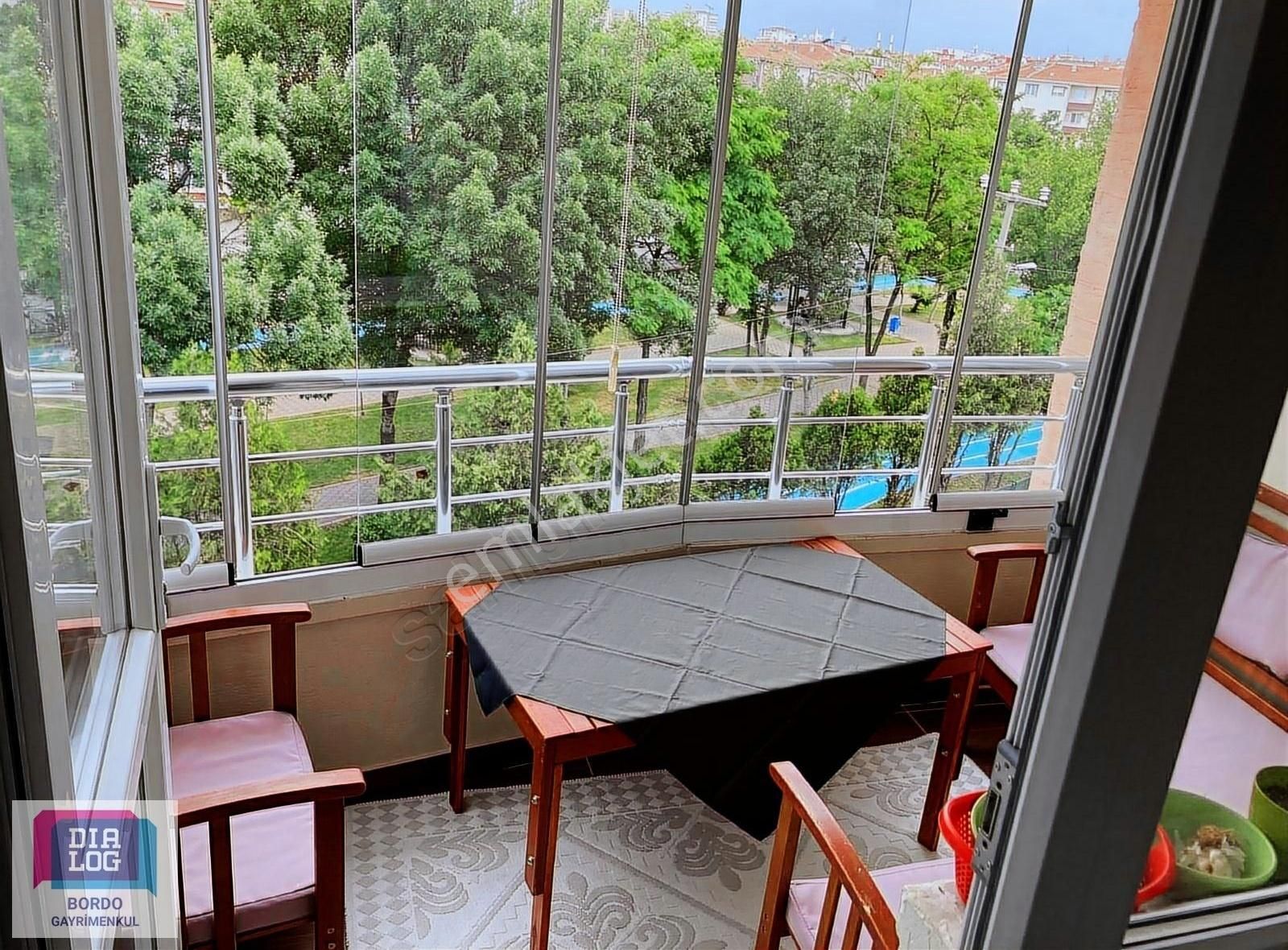 Park Manzaralı Teraslı Çift Mutfaklı Ultra Lüks Daire