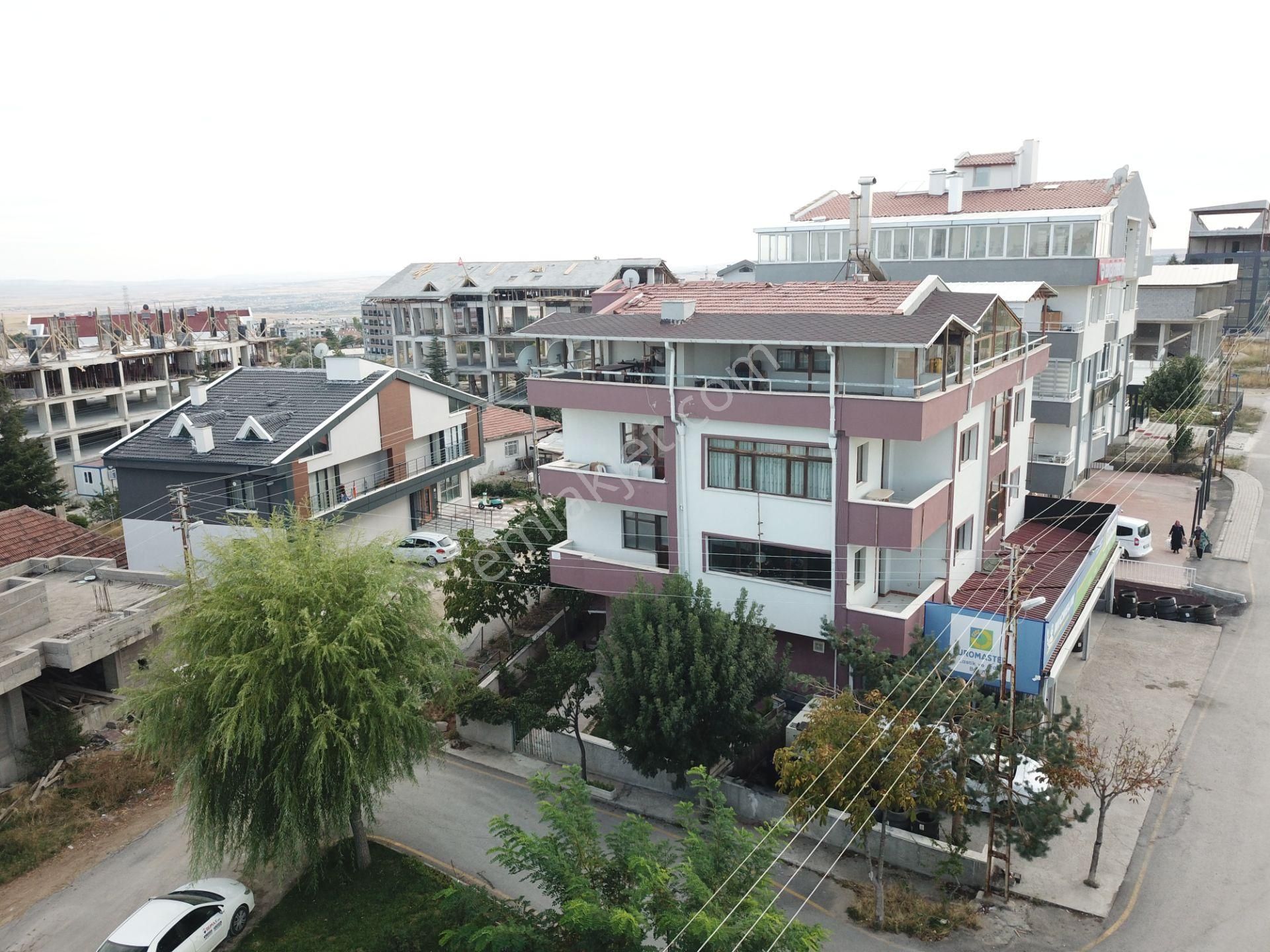 Gölbaşı Taşpınar Kiralık Daire Gölbaşı Taşpınar'da Incek Bulvarına Yakın Eşyalı Kıralık 1+1 Daıre