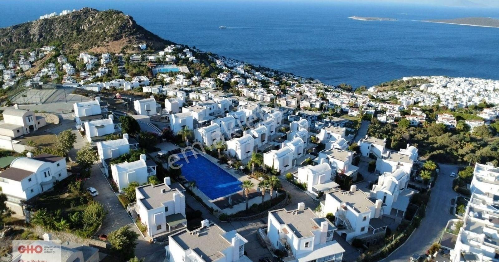 Bodrum Gündoğan Satılık Villa Fırsat!!! Gündoğan Azur Villaları'nda 4+1 Triplex Deniz Manzralı Plajlı