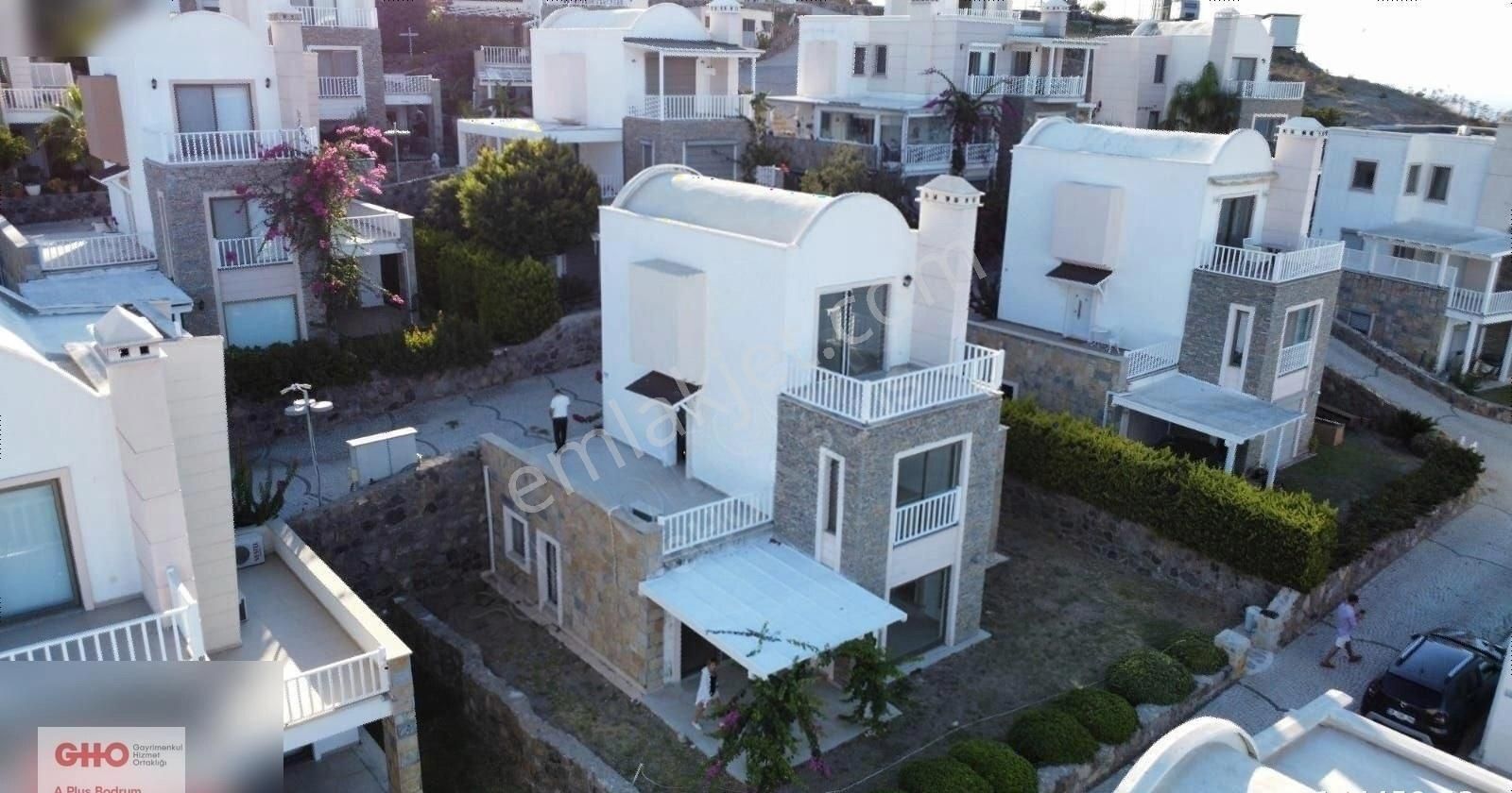 Bodrum Gündoğan Satılık Villa Fırsat!!! Gündoğan Azur Villaları'nda 4+1 Triplex Deniz Manzralı