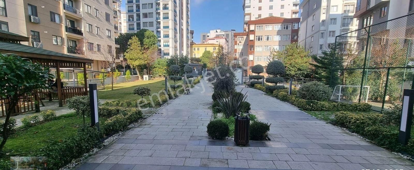 Kadıköy Kozyatağı Kiralık Daire Kozyatağında Kozzy Avm Yürüme Mesafesinde Net 75m2 2+1 Daire