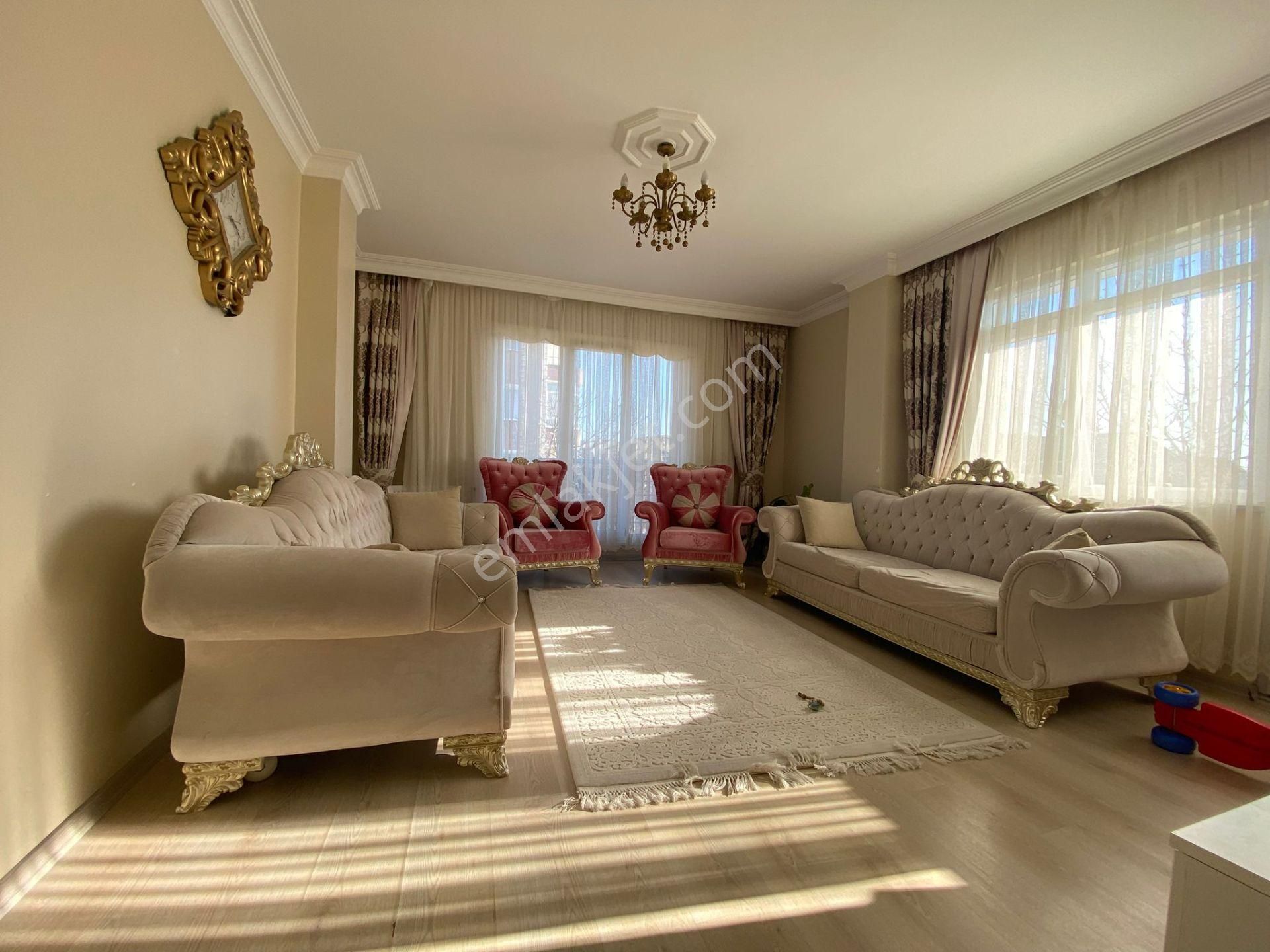 Köprü Emlaktan Silivri Selimpaşa Merkezde 120m2 3+1 Otoparklı Lüx Daire - Görsel 3