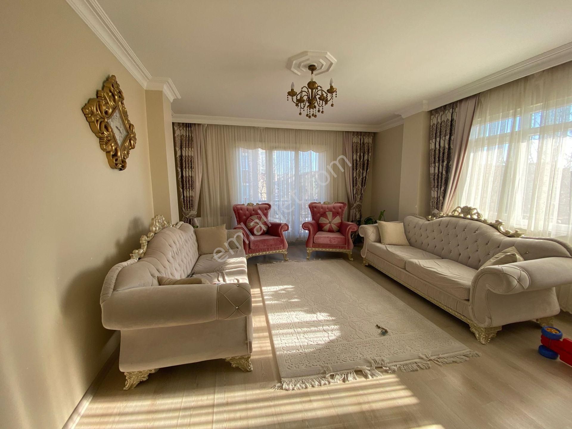 Köprü Emlaktan Silivri Selimpaşa Merkezde 120m2 3+1 Otoparklı Lüx Daire - Görsel 2