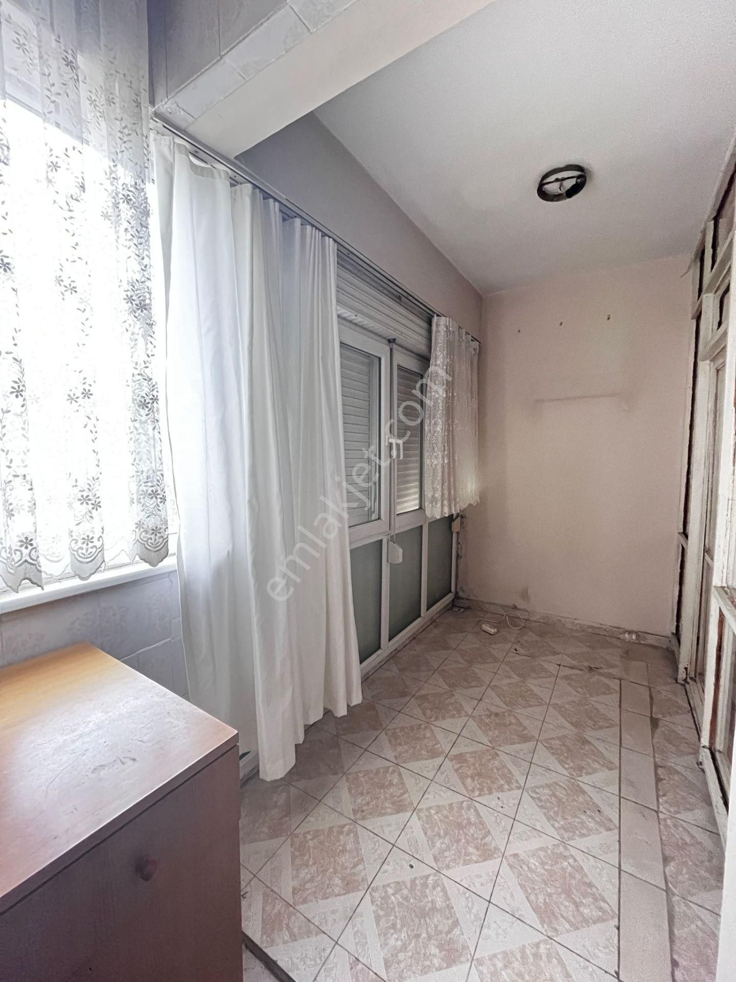 Tekirdağ S.paşa Ortacami Mah. Geniş Ara Kat, Kat Mülkiyetli 3+1 Satılık Daire - Görsel 12