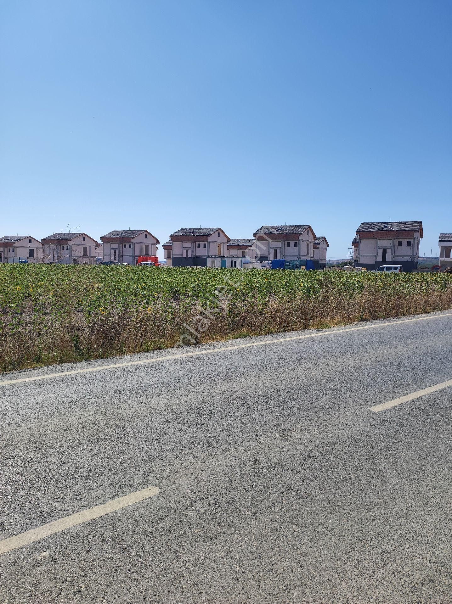 Silivri De Muhteşem Göl Manzaralı İmarlı İfrazlı Net 265 M² Arsa - Görsel 2