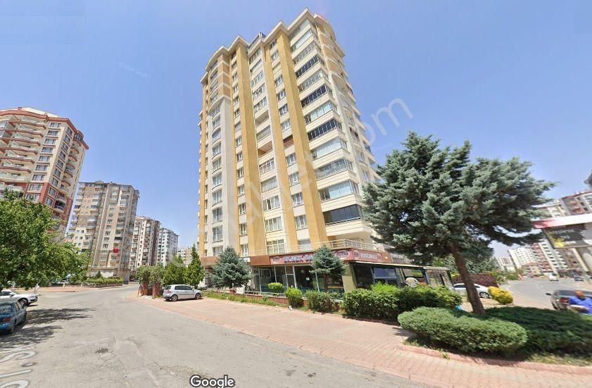 Kocasinan Uğurevler Satılık Daire Uğurevler'de Satılık Bakımlı 3+1, 185m2 Mükemmel Daire - 4.050.000₺