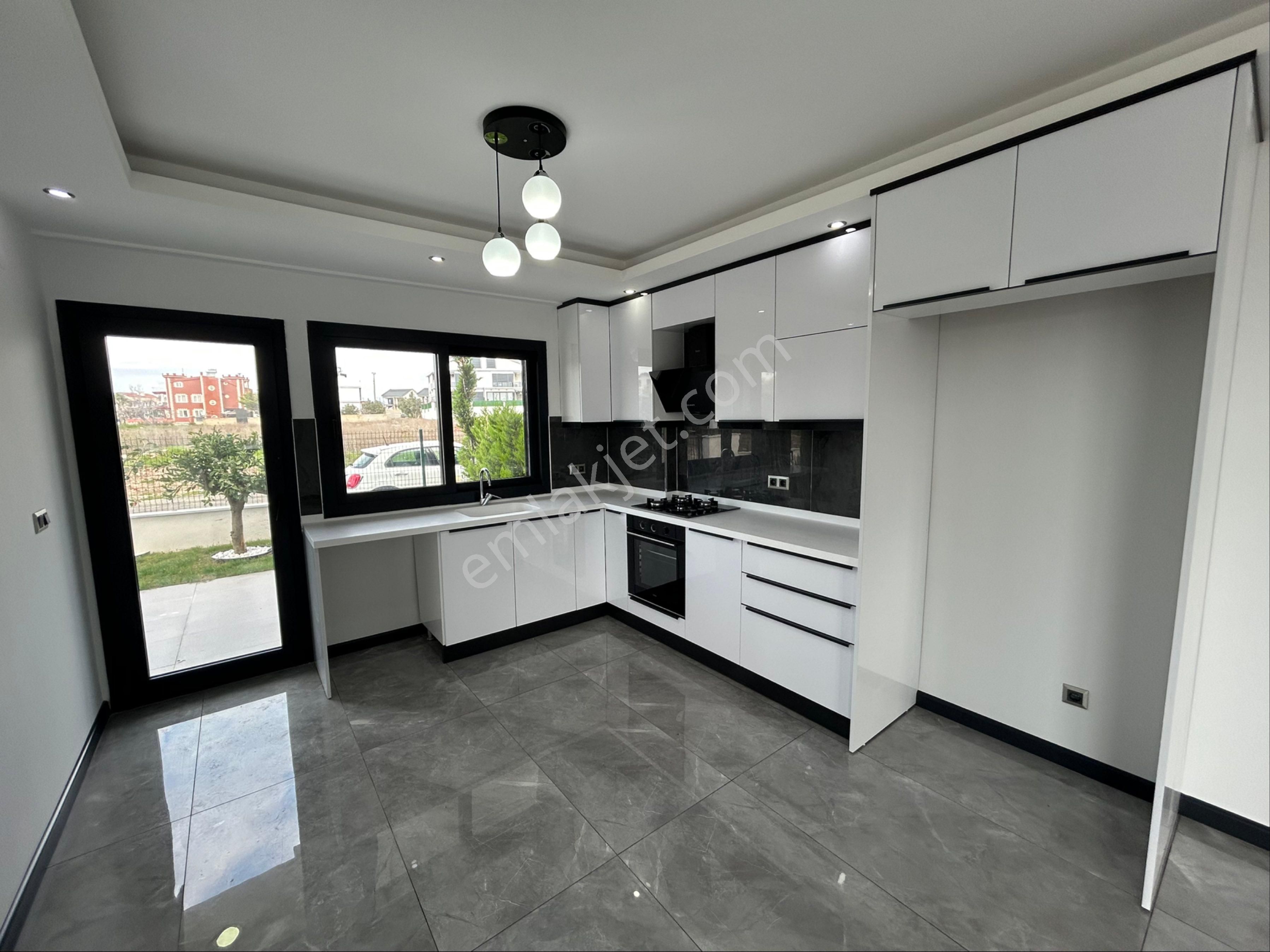 Didimde Havuzlu Sitede 3+1 Villa - Görsel 20