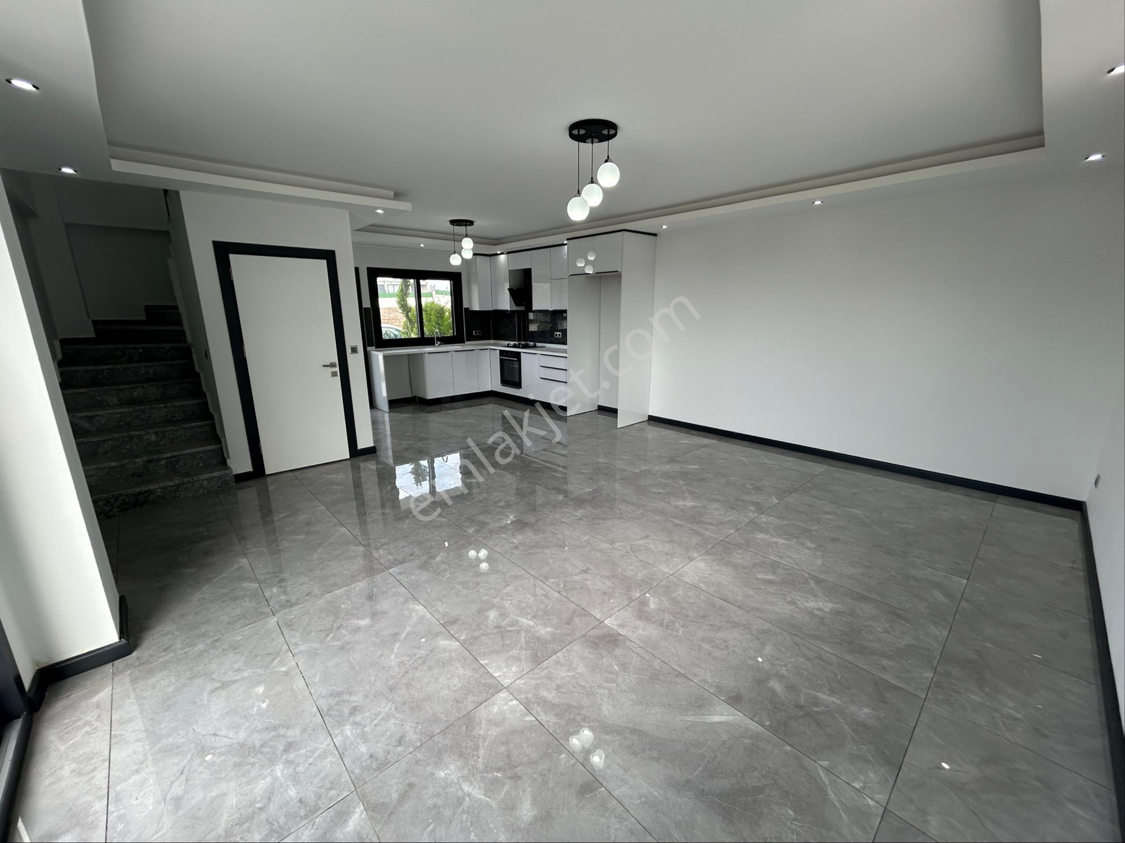 Didimde Havuzlu Sitede 3+1 Villa - Görsel 21