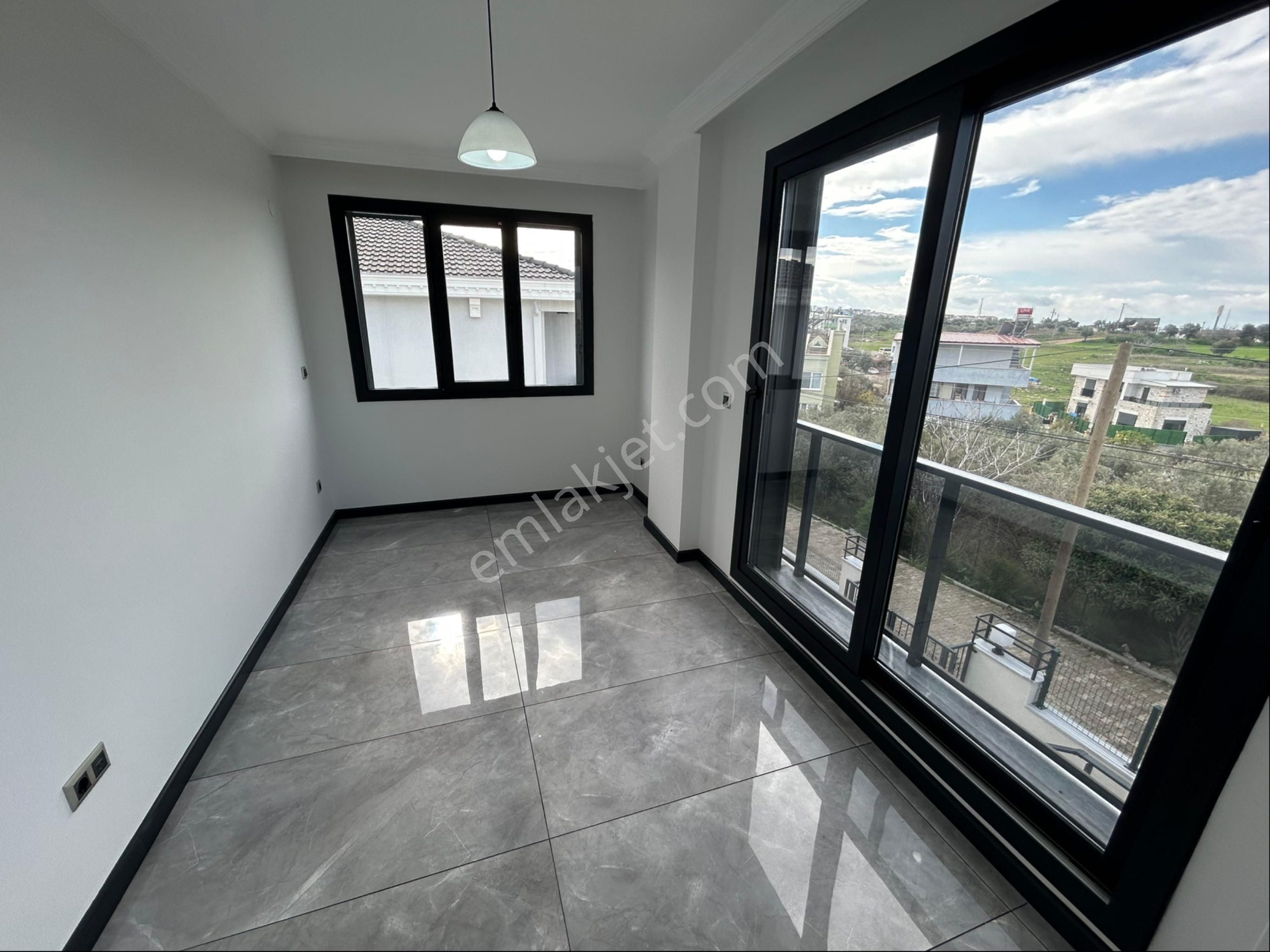 Didimde Havuzlu Sitede 3+1 Villa - Görsel 23