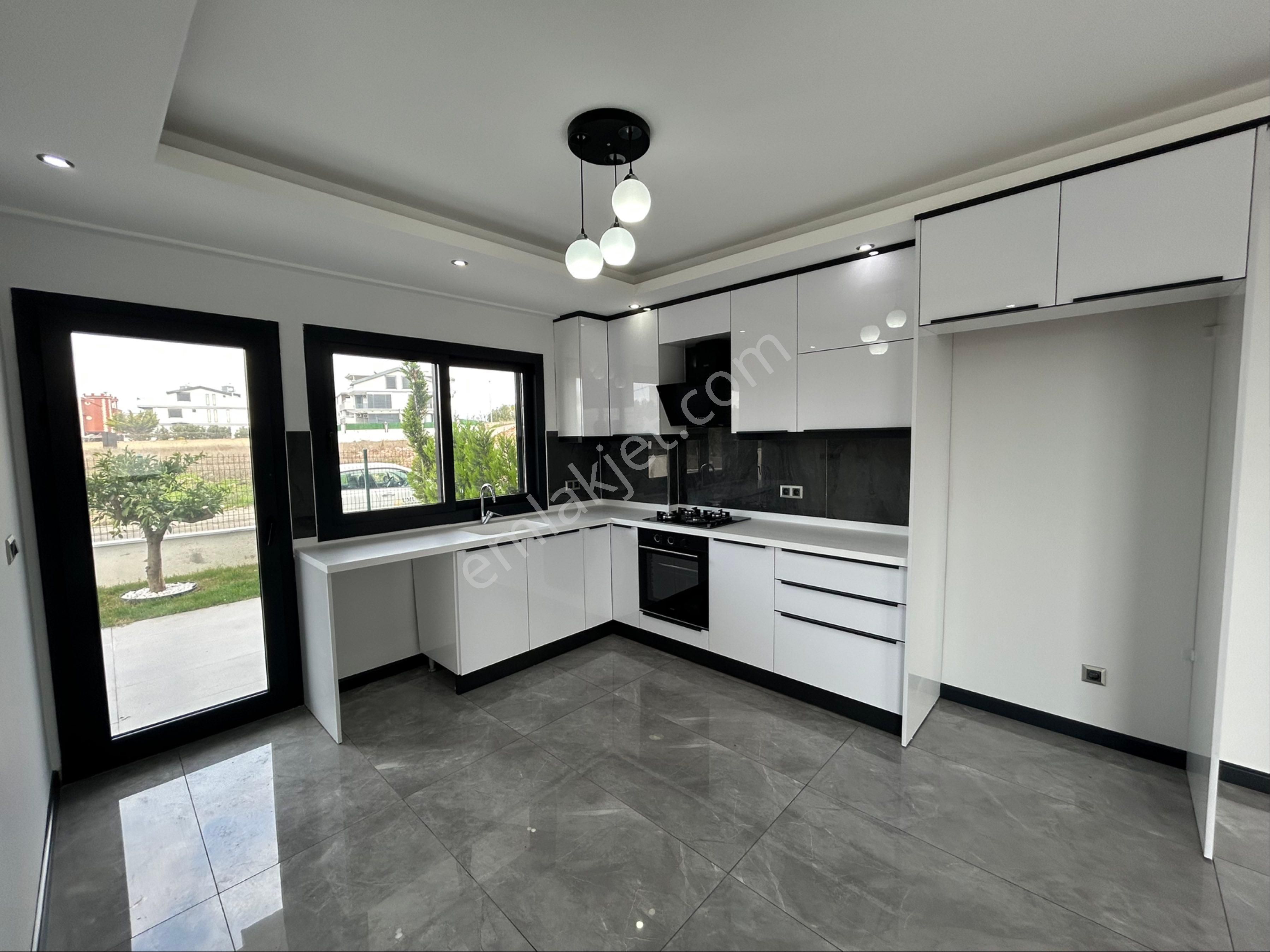 Didimde Havuzlu Sitede 3+1 Villa - Görsel 18