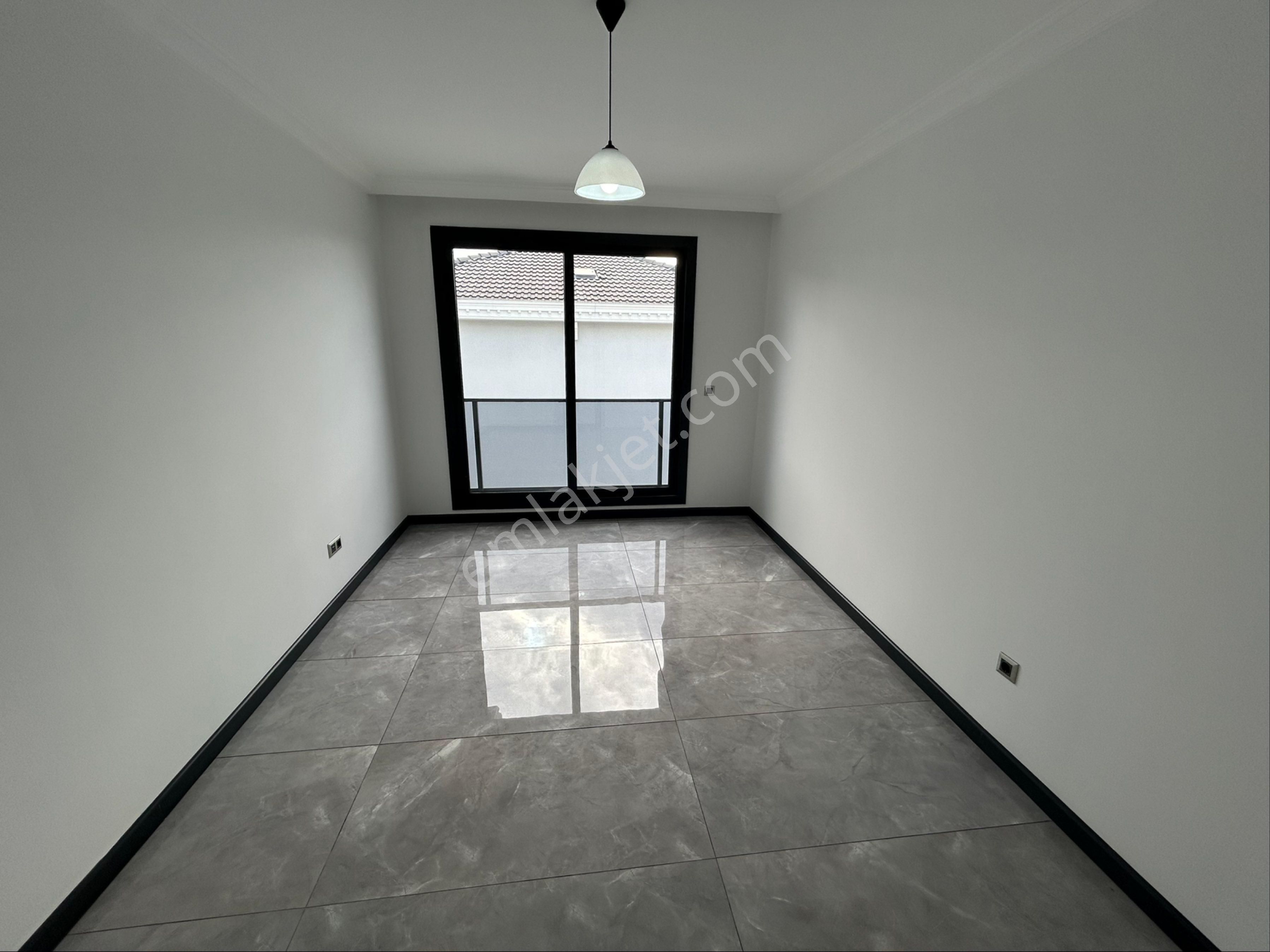 Didimde Havuzlu Sitede 3+1 Villa - Görsel 28