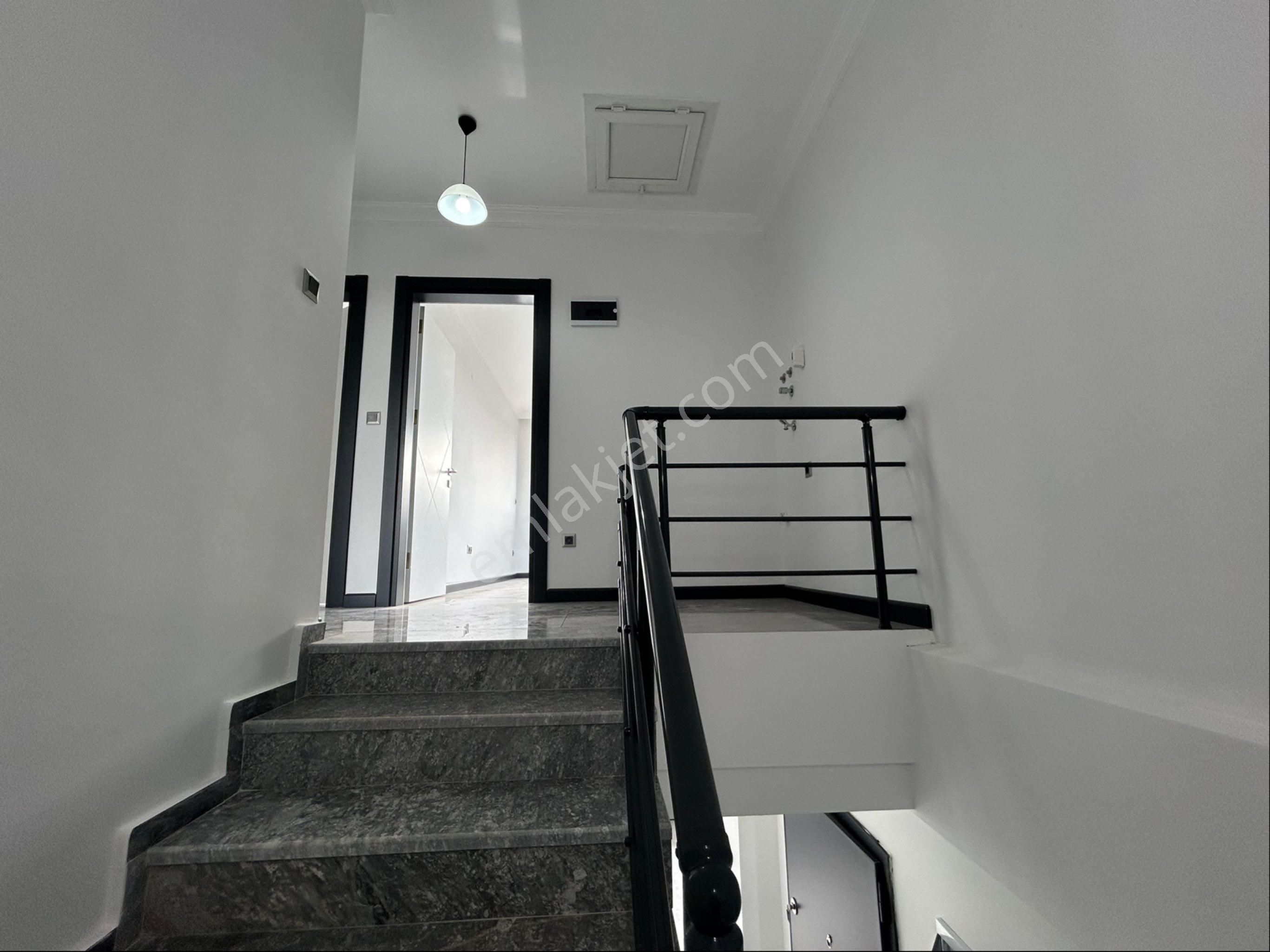 Didimde Havuzlu Sitede 3+1 Villa - Görsel 25