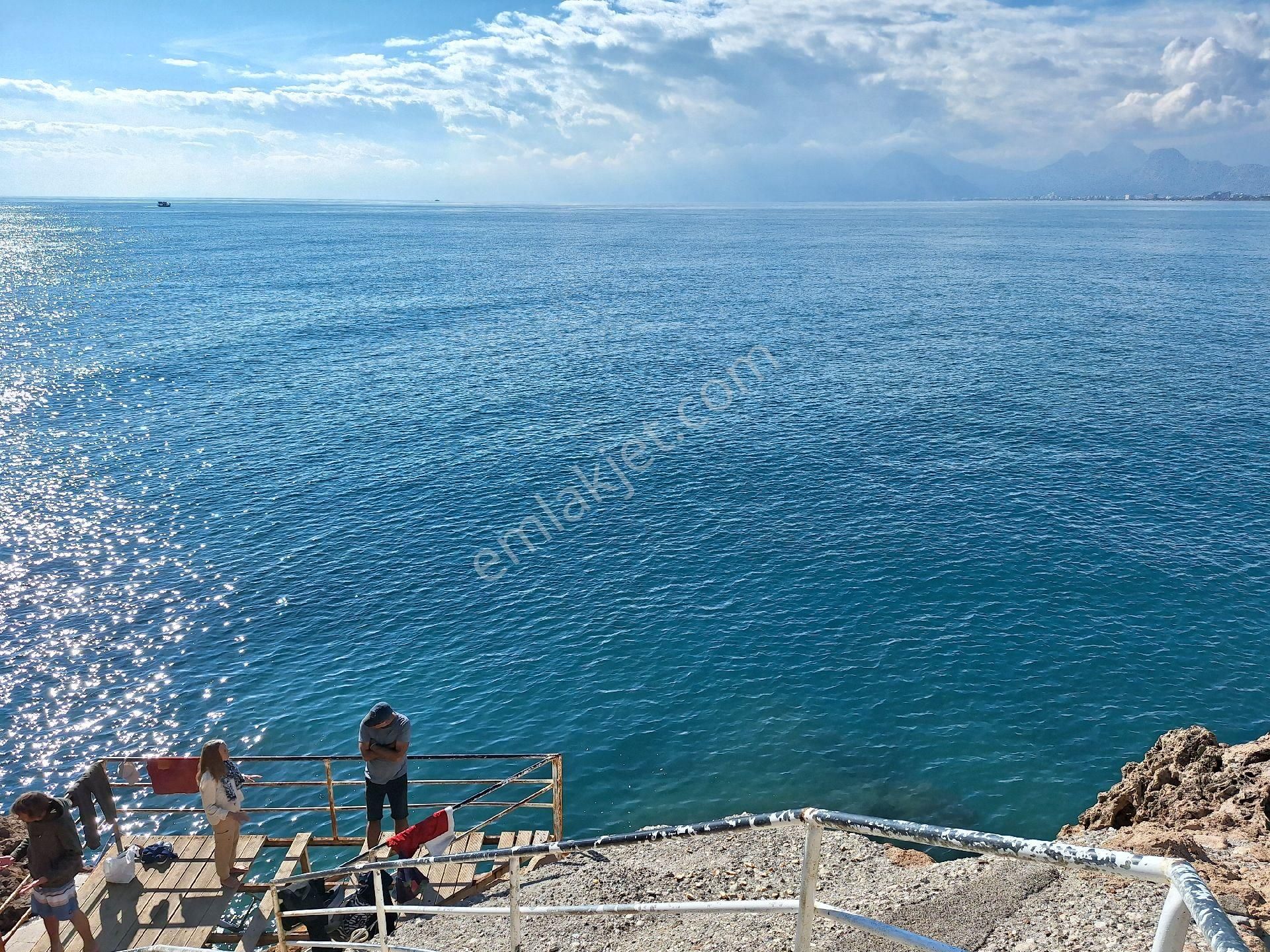 Muratpaşa Gençlik Satılık Daire Antalya Gençlik Mahallesinde Talya Otel Karşısında Asansörlü 4+1 Daire