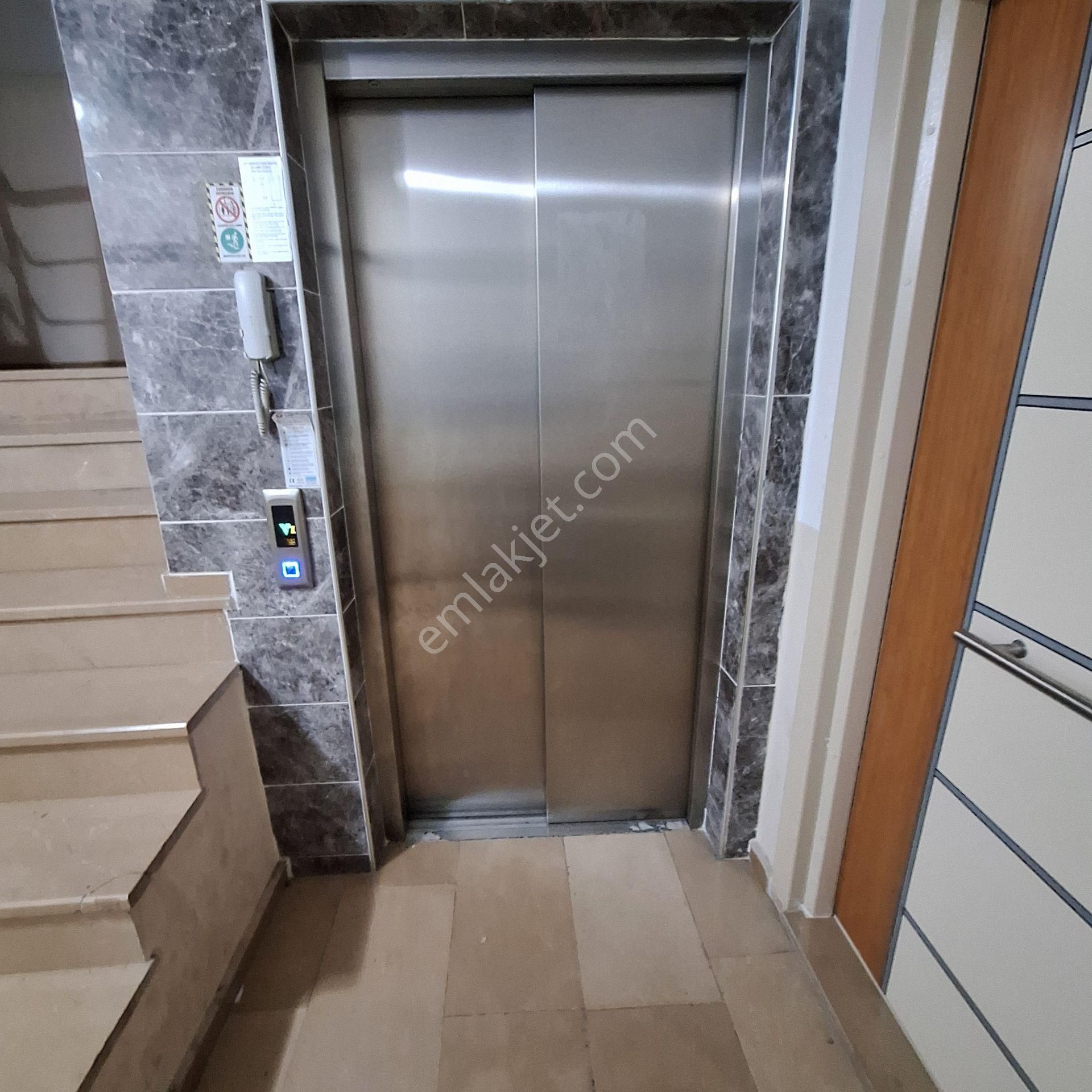 Pendik Kavakpınar Havalimanına Yakın Kiralık Daire Hatun Gayrimenkul'den Kavakpınar Merkezde Kiralık 2+1 Daire