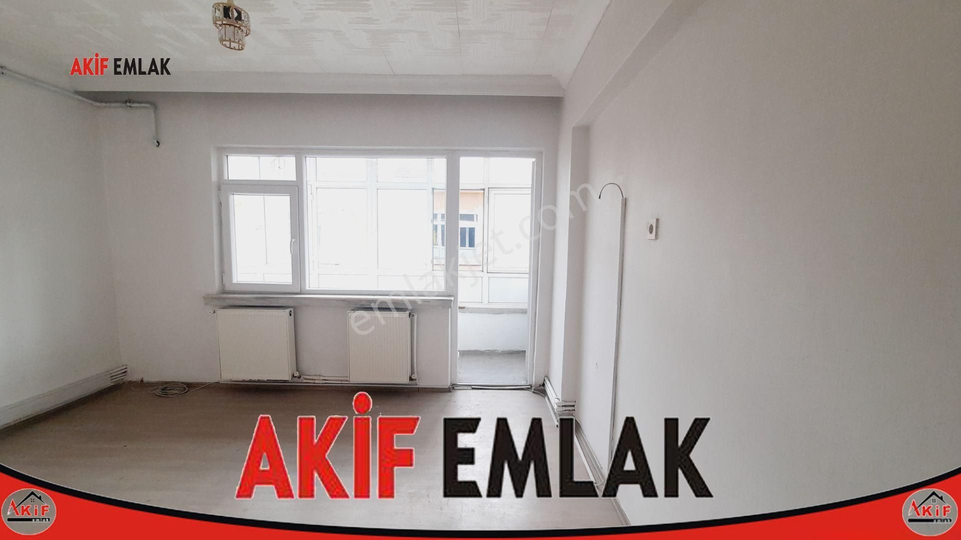 Sincan Atatürk Satılık Ofis Sincan Merkezi İş Hanı İçerisinde 3.katta 1+1 Satılık Ofis/daire