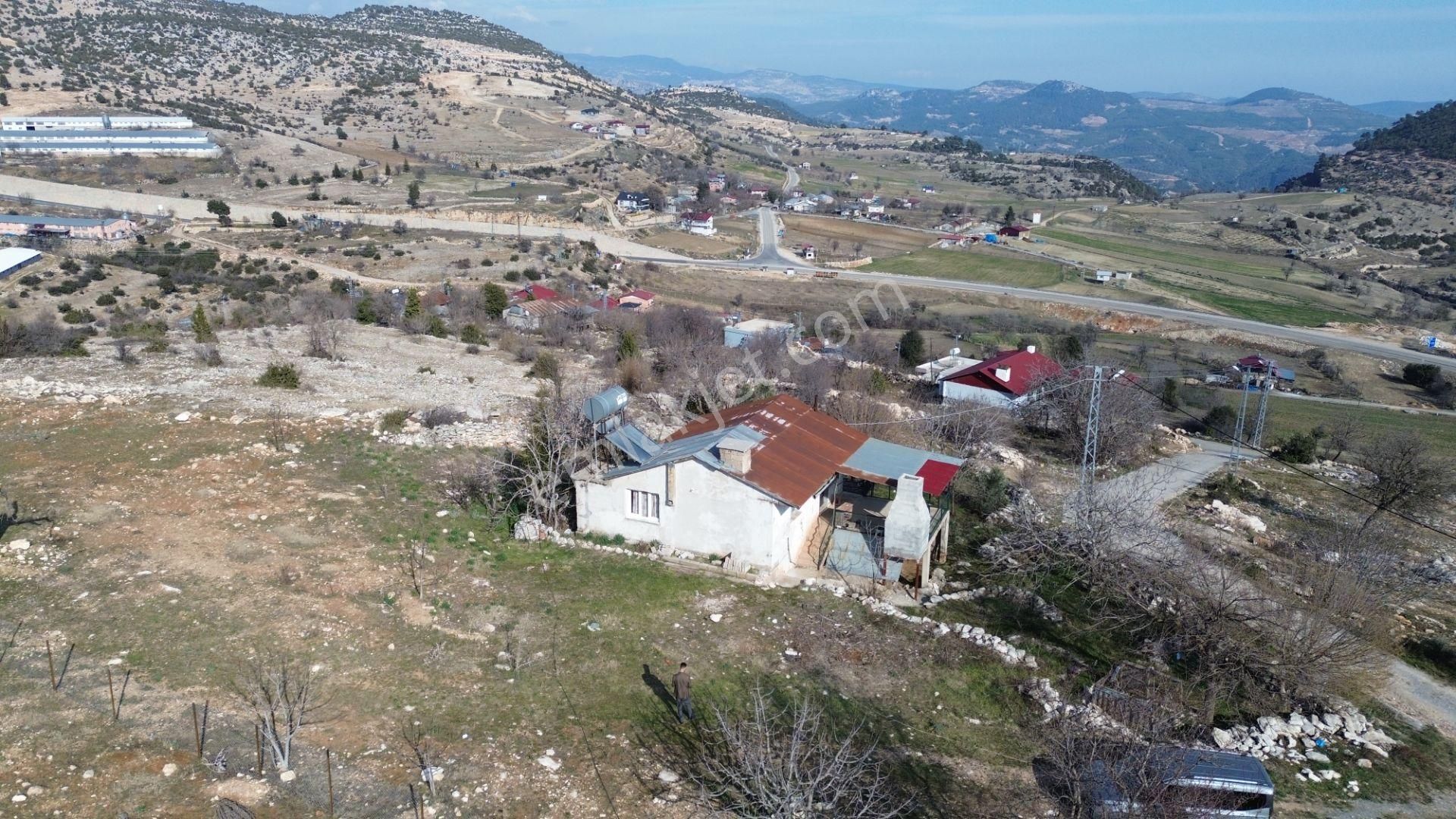 Çamlıyayla Belçınar Satılık Konut İmarlı Çamlıyayla Belçınar Mahallesin'de Tarsus Ck Emlak'tan 1235 M2 Satılık Kargır Ev Ve Arsa