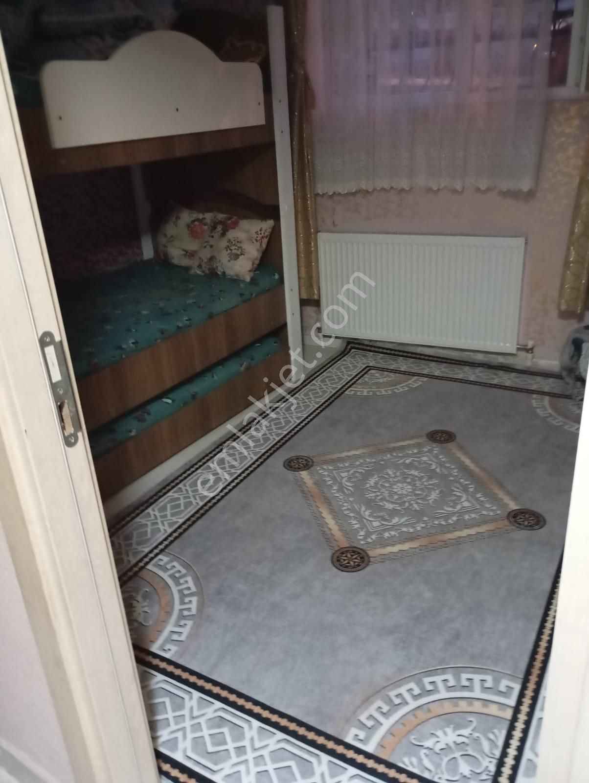 Büyükçekmece Celaliye Satılık Daire Büşra Gayrimenkulden Celalyede Satılık Daire 2+1 Bahçe 90m2 Bina Yaşı 4