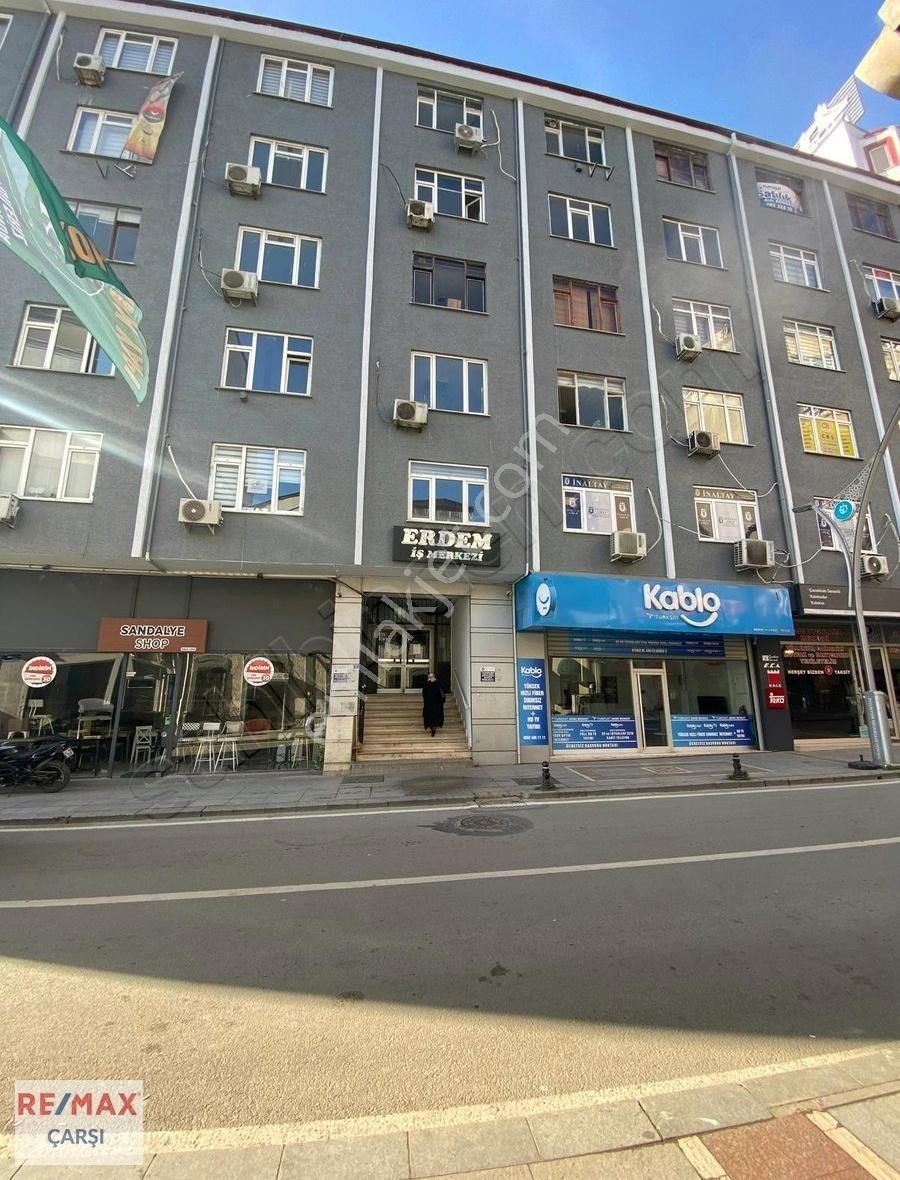 İzmit Ömerağa Satılık Ofis Remax Çarşı'dan İzmit Ömerağa Mahallesinde Satılık Ofis