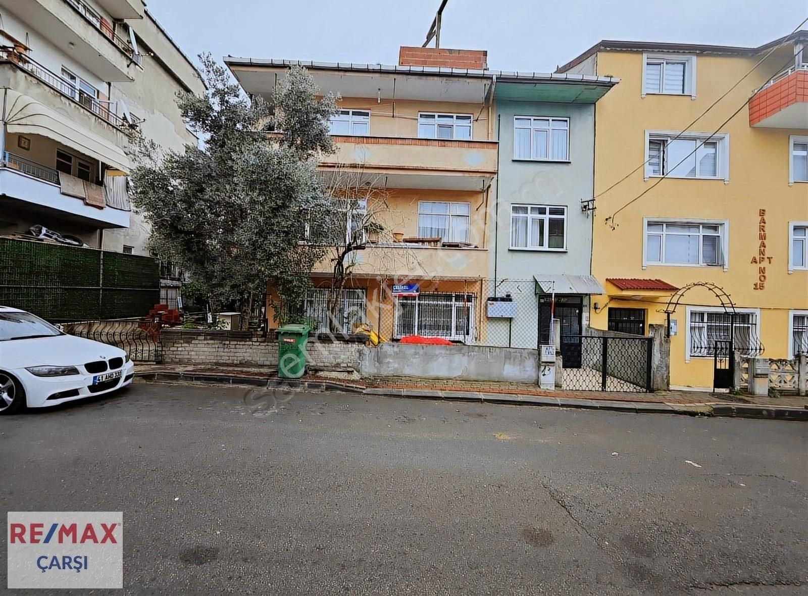 Körfez Fatih Satılık Bina Remax Çarşı'dan Körfez Tütünçiftlik'te 336 M2 Satılık Bina