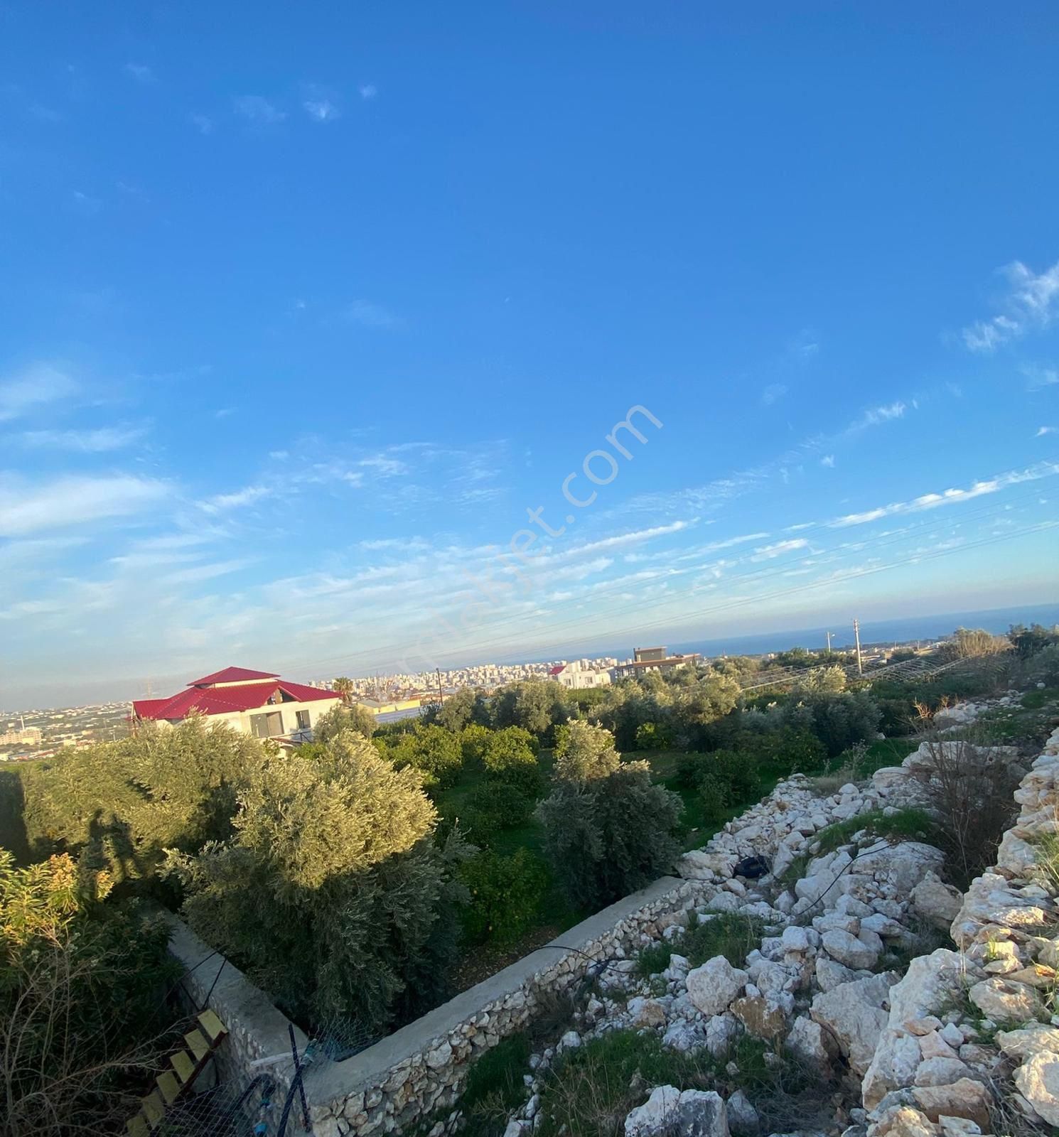 Erdemli Koyuncu Satılık Konut İmarlı Erdemli Koyuncuda 800 M2 Full Deniz Manzaralı Süper Villalık Ve Konut İçin Arsa