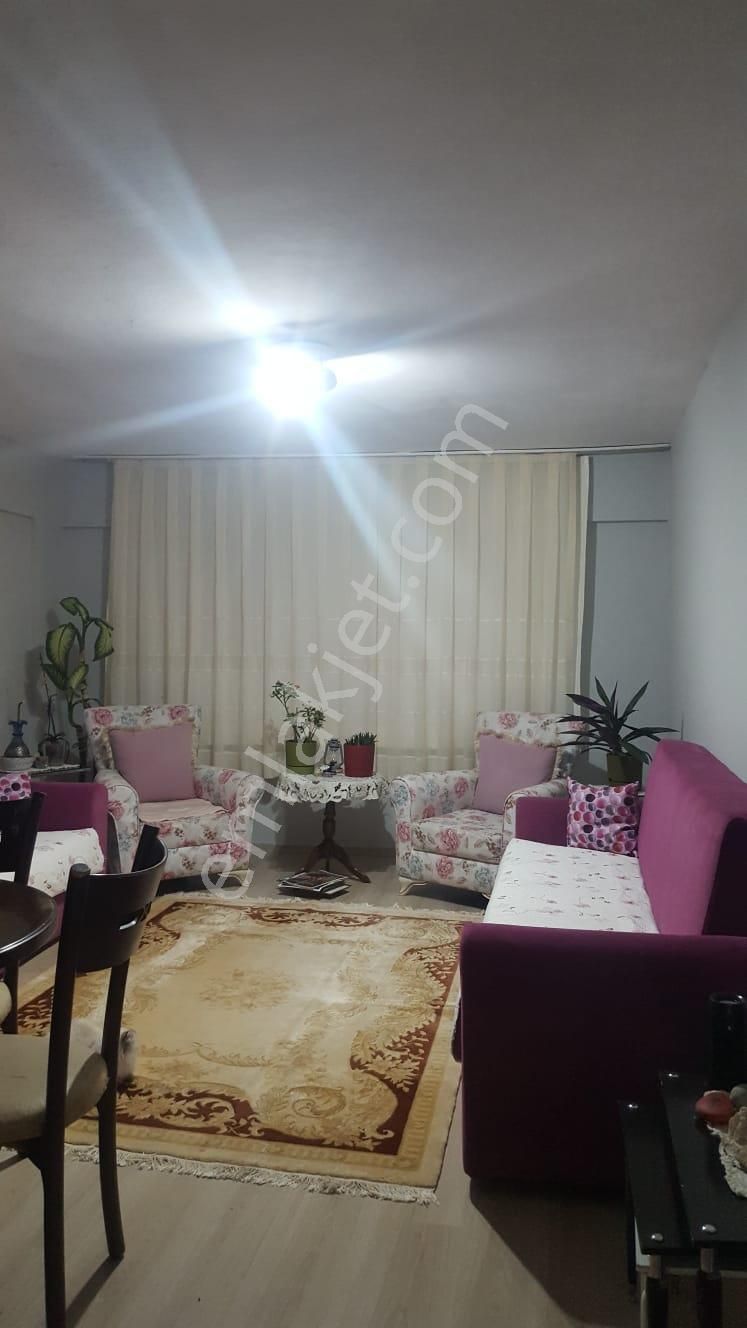 Şarköy İstiklal Satılık Daire Şarköy De Işık Emlaktan İstiklal Mah De 2+1 80 M2 Daire