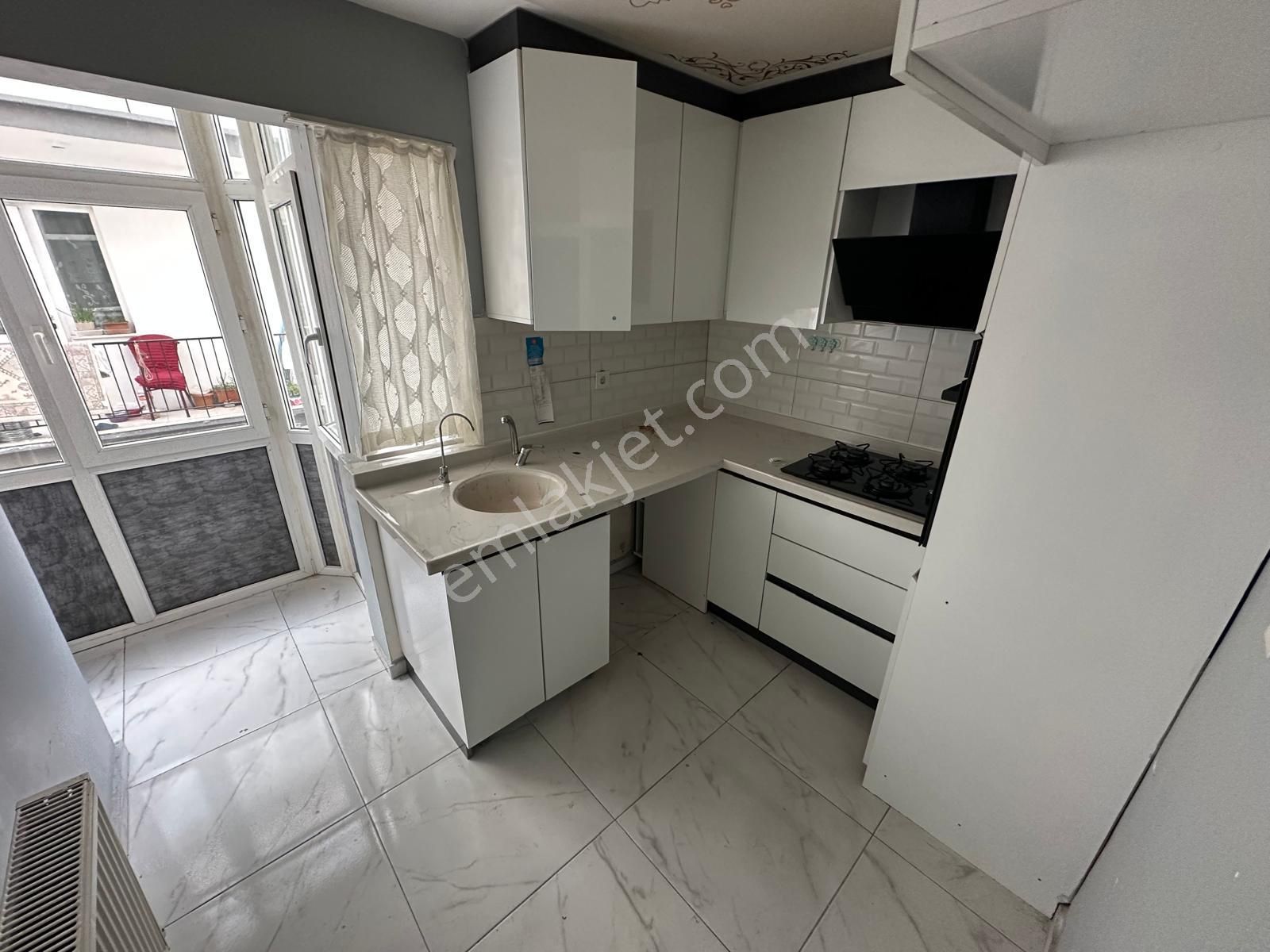 Sincan Plevne Satılık Daire Plevne Mh'de 3+1 110m² Ön Cephe Ara Katta Bağımsız Daire