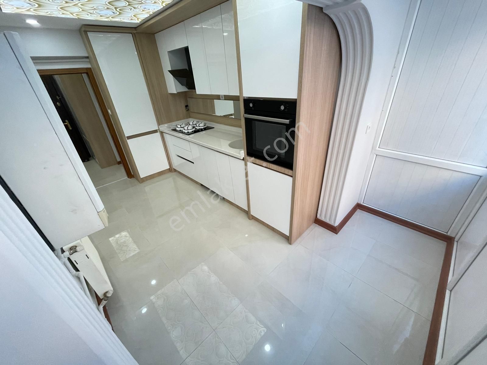 Sincan Plevne Satılık Daire Plevne Mh'de 3+1 115m² Ön Cephe Ara Katta Bağımsız Lüx Daire